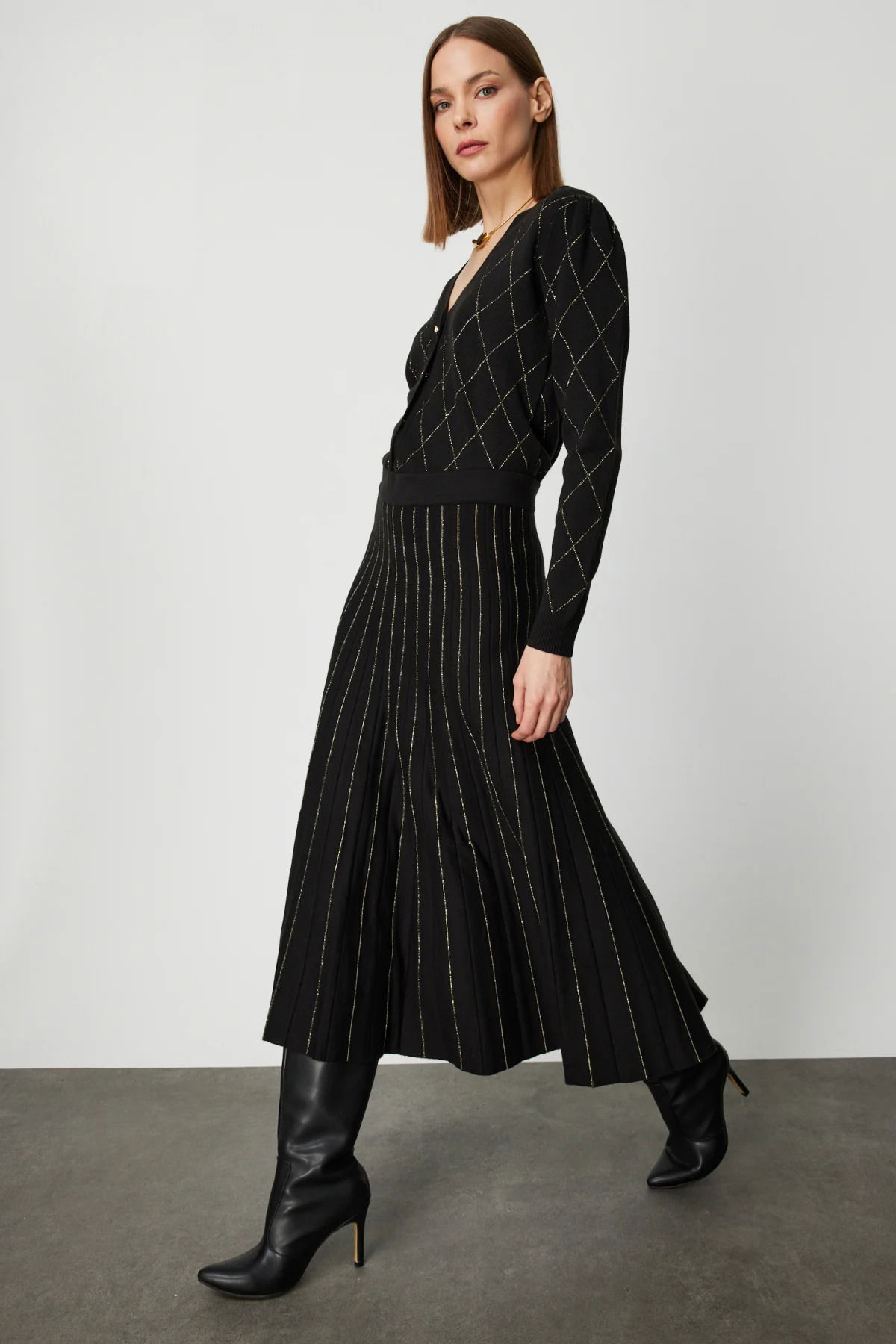 On Kadın Çizgi Desenli Pileli Midi Etek 63914 Siyah - 3
