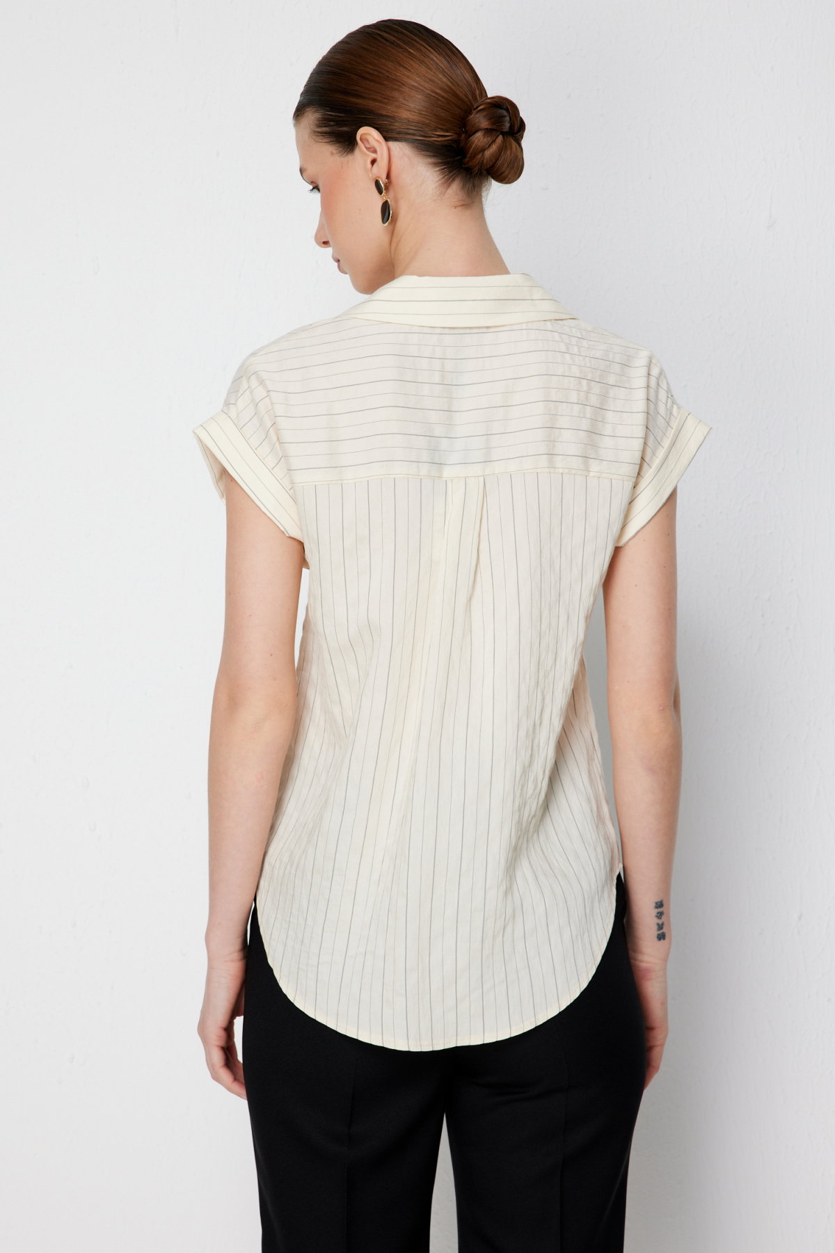 On Kadın Çizgili Kısa Kollu Gömlek 74545 Vanilya - 4