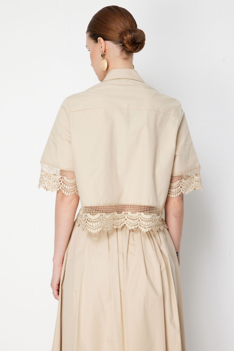 On Kadın Dantel Detaylı Crop Pamuk Gömlek 74336 Bej - 4