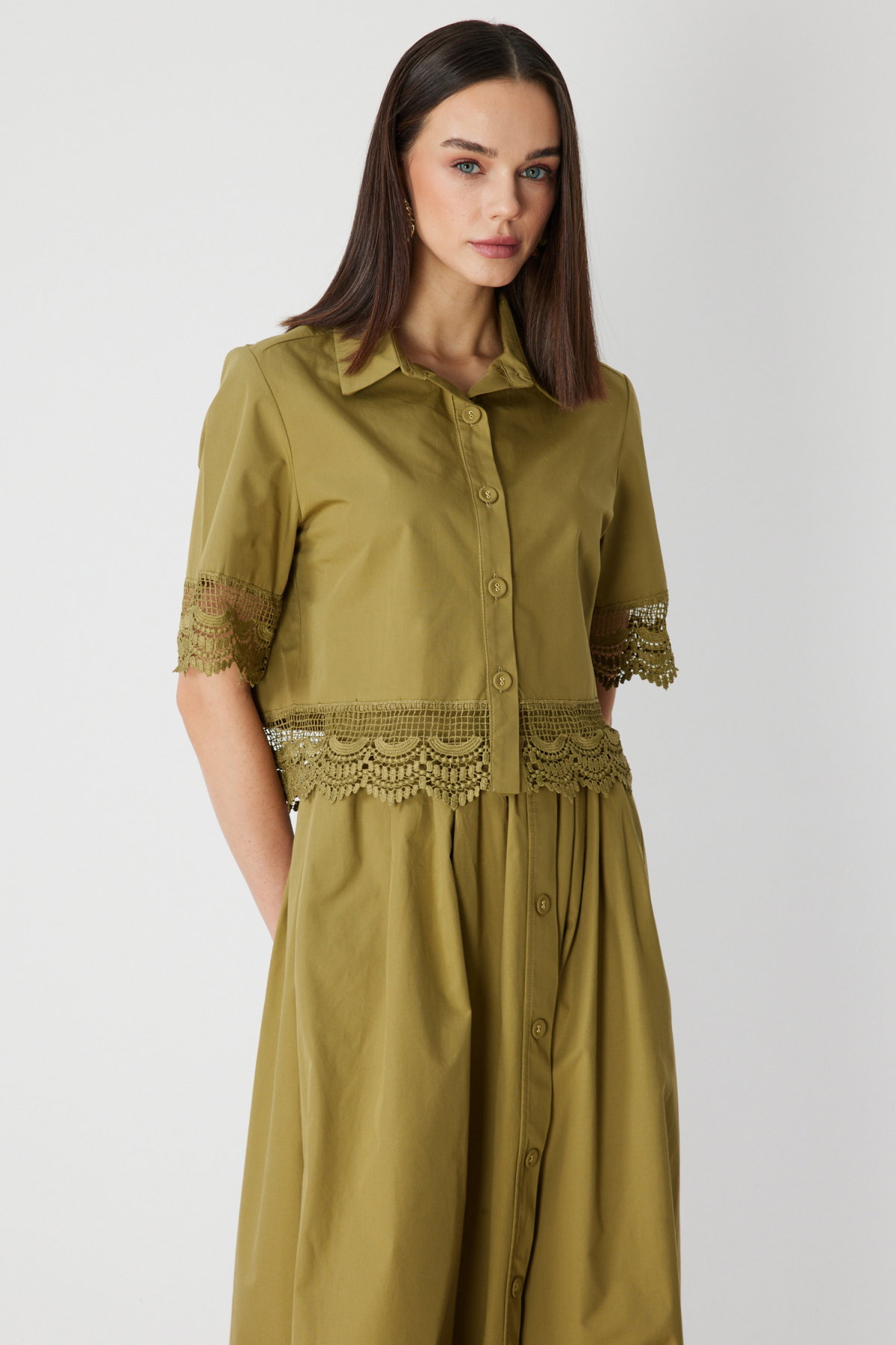 On Kadın Dantel Detaylı Crop Pamuk Gömlek 74336 Oliv - 2