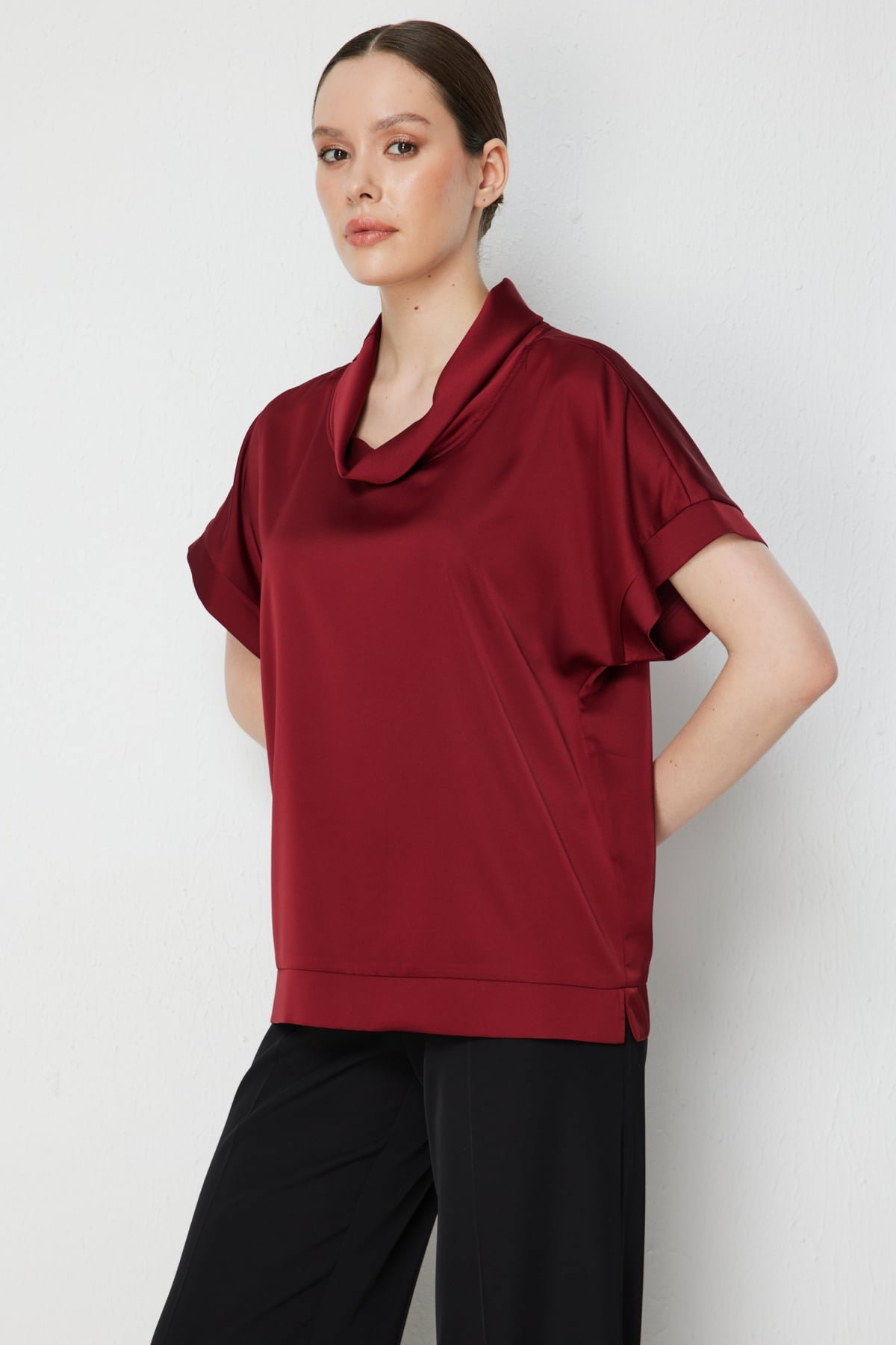 On Kadın Degaje Yaka Kısa Kollu Bluz 74434 Bordo - 1