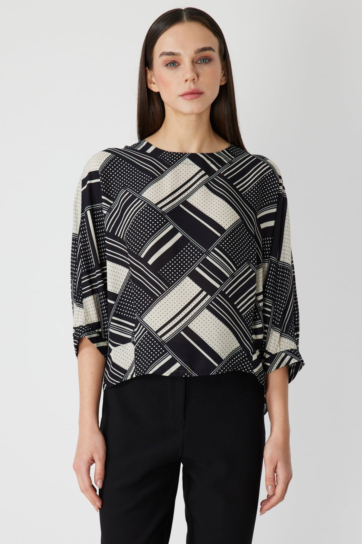 On Kadın Desenli Yarım Kollu Bluz 72347 Siyah - 1
