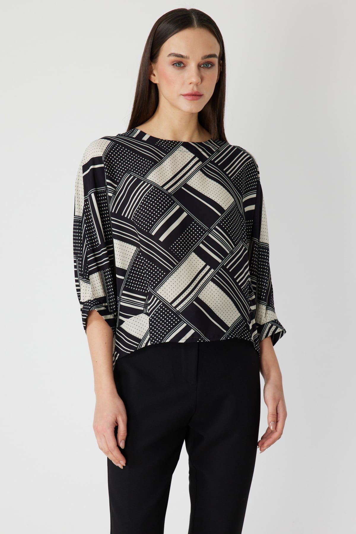 On Kadın Desenli Yarım Kollu Bluz 72347 Siyah - 2