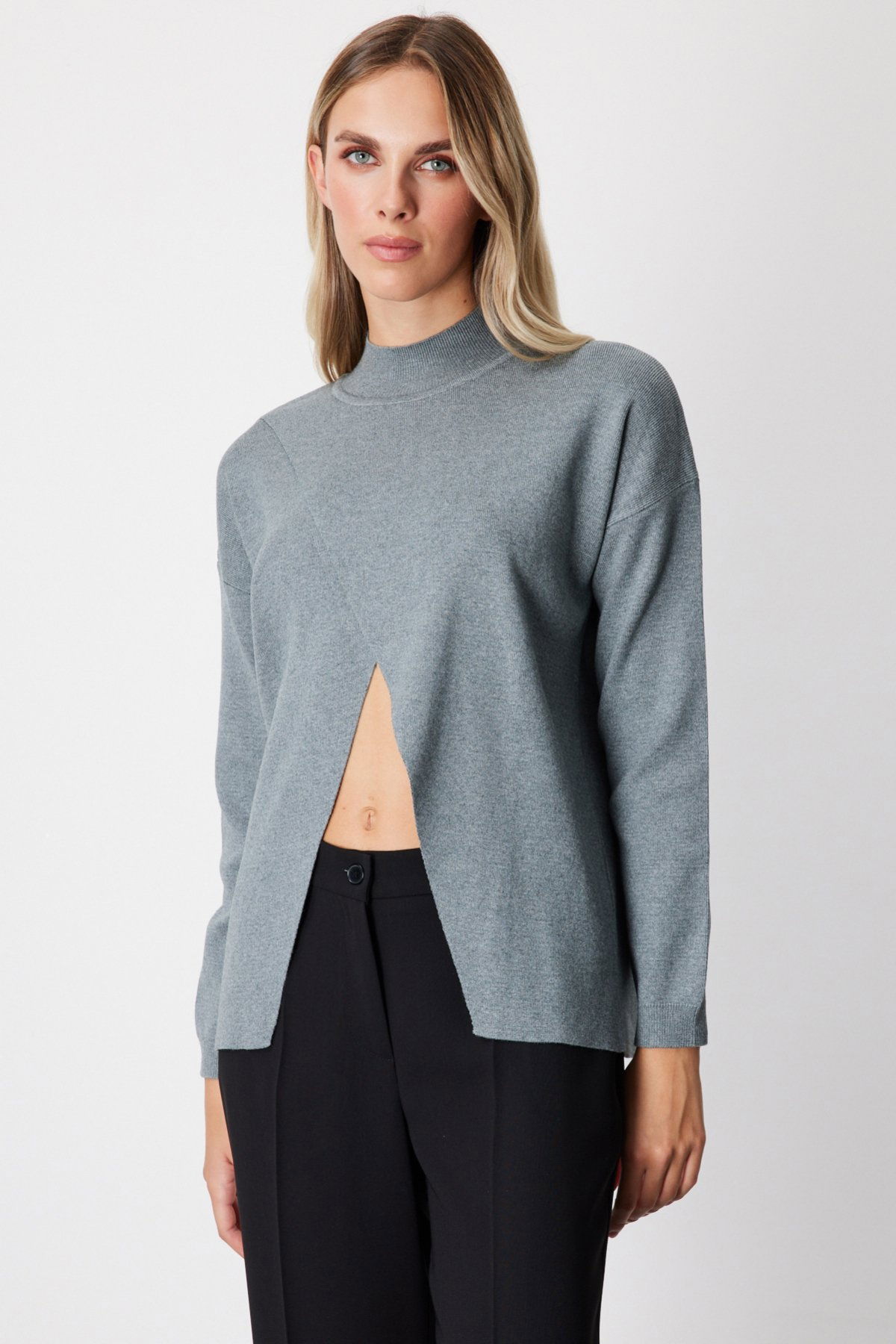 On Kadın Dik Yaka Asimetrik Kesim Triko Kazak 65343 Gri - 2