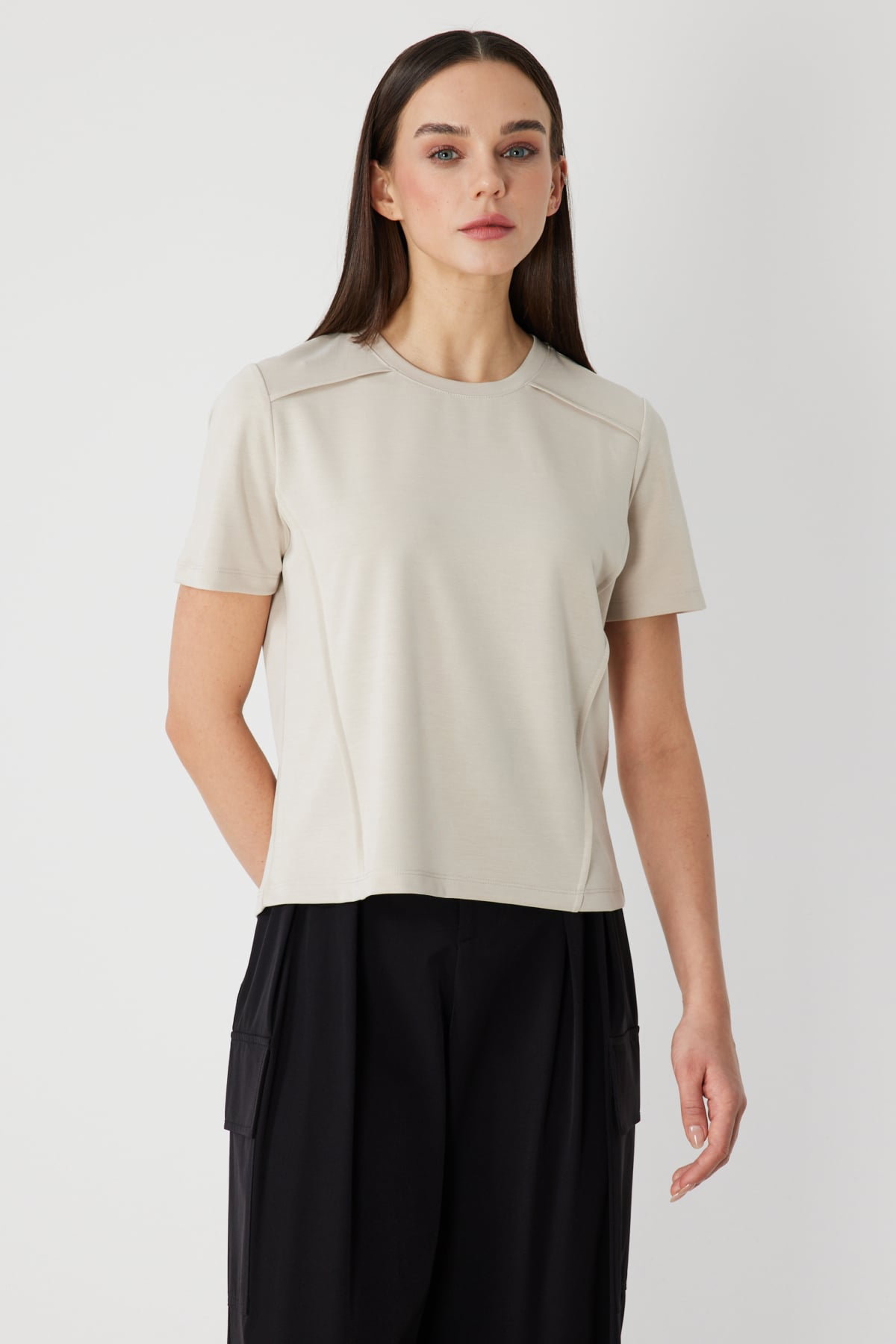 On Kadın Dikiş Detaylı Sıfır Yaka T-Shirt 71458 Kum - 1