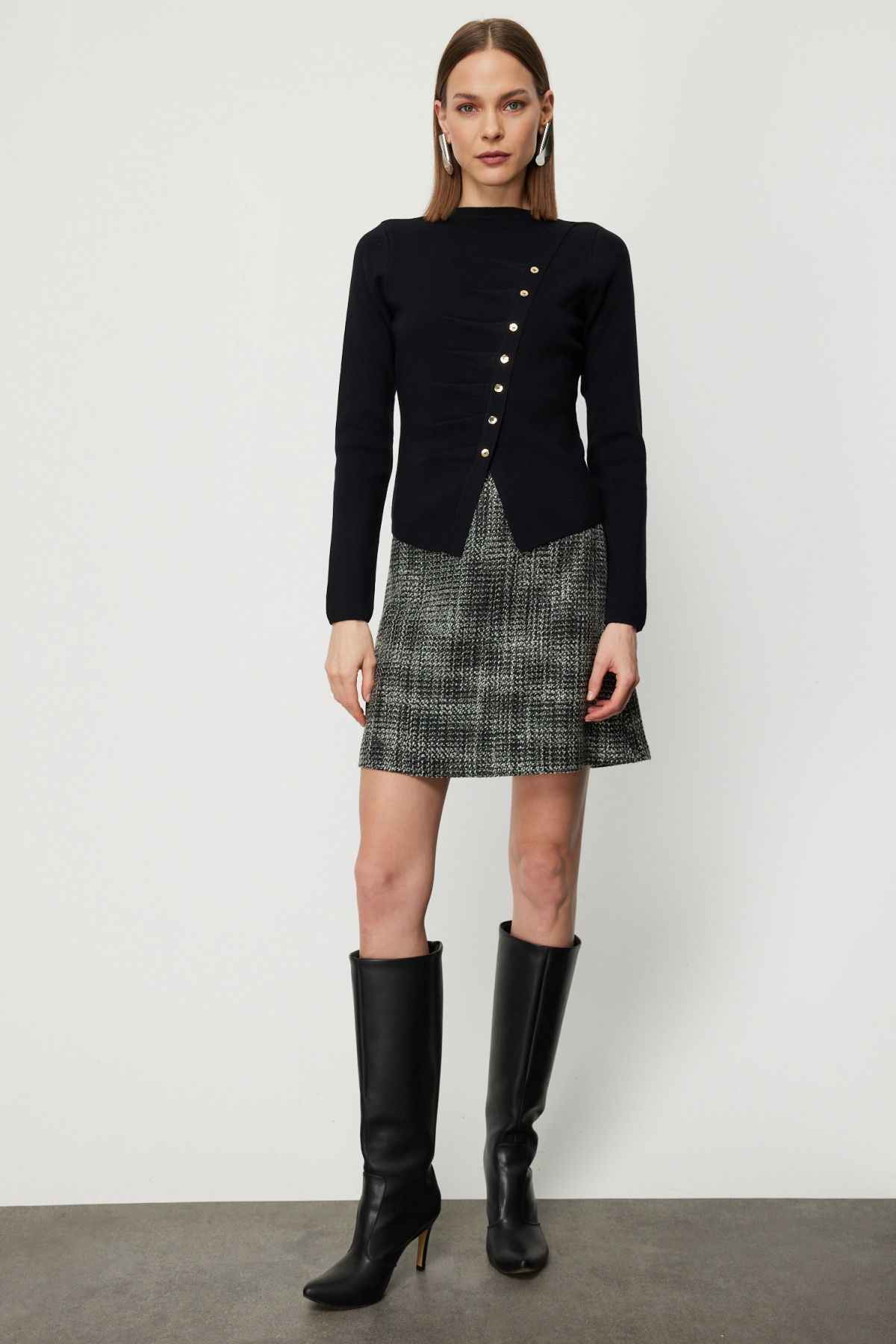 On Kadın Drape Detaylı Düğmeli Triko Kazak 65339 Siyah - 3