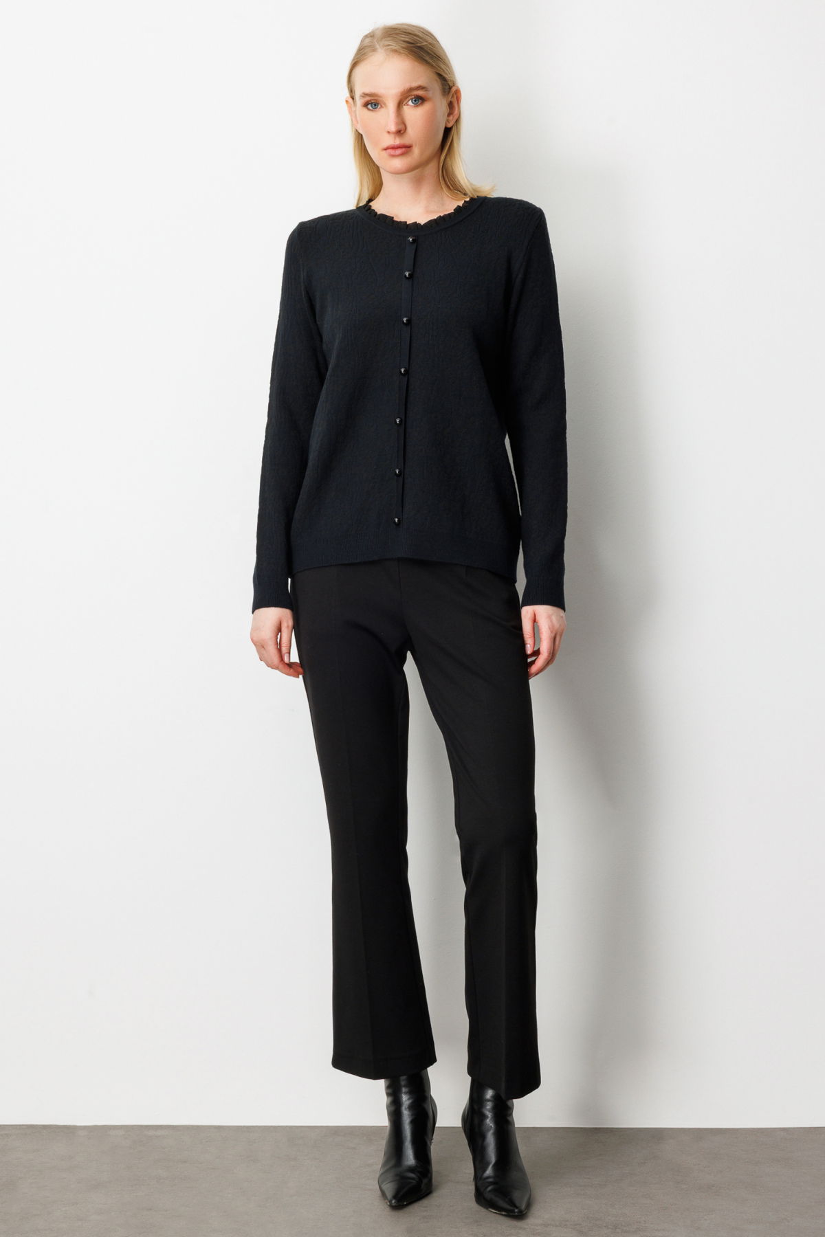 On Kadın Fırfır Detaylı Triko Kazak 65368 Siyah - 3