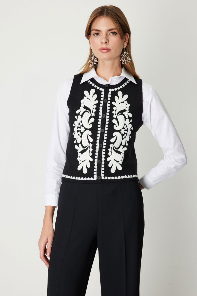On Kadın İşlemeli Triko Yelek 60919 Siyah - On