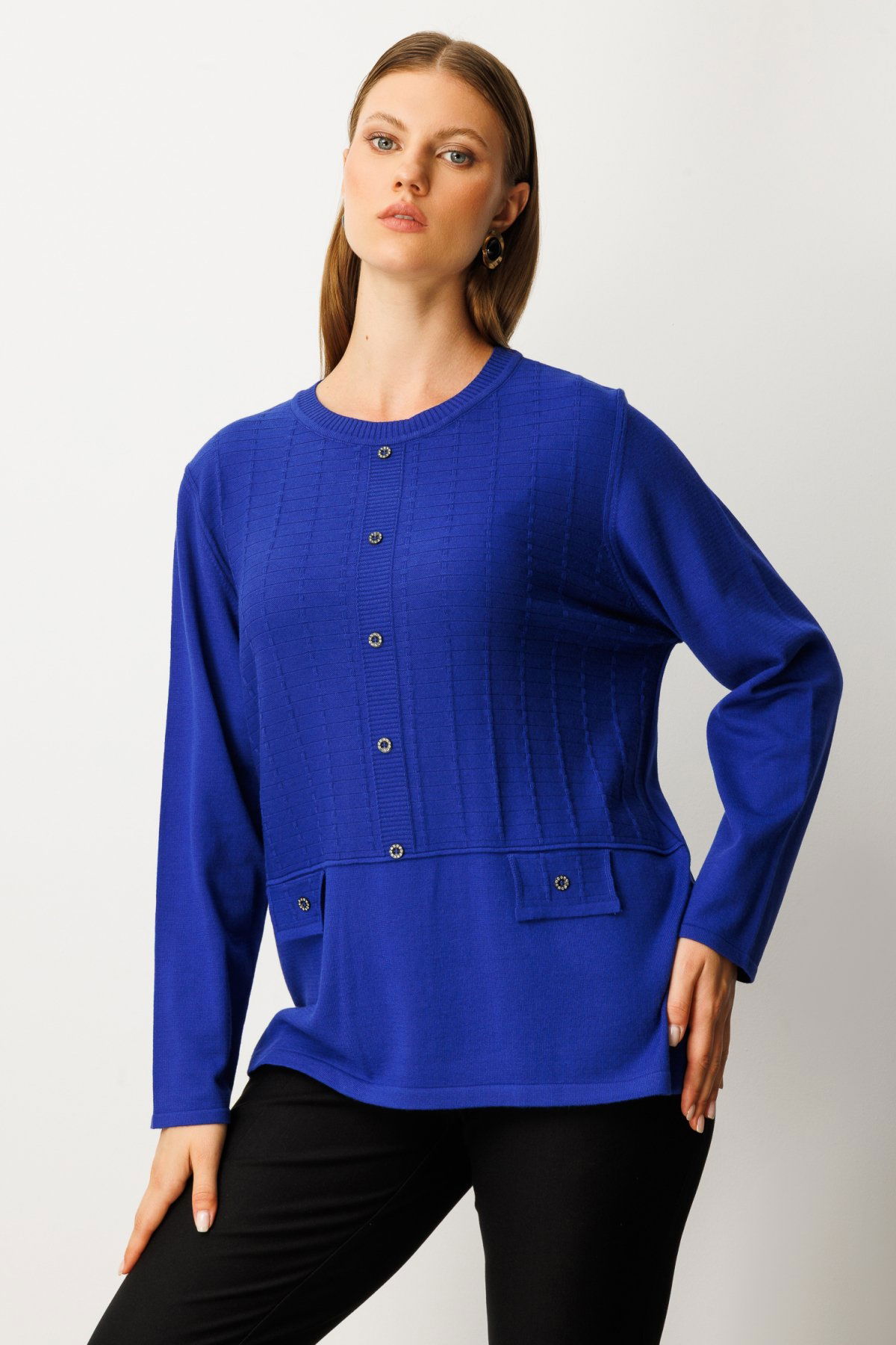 On Kadın Kabartma Desenli Süs Düğmeli Triko Kazak 65358 Saks - 2