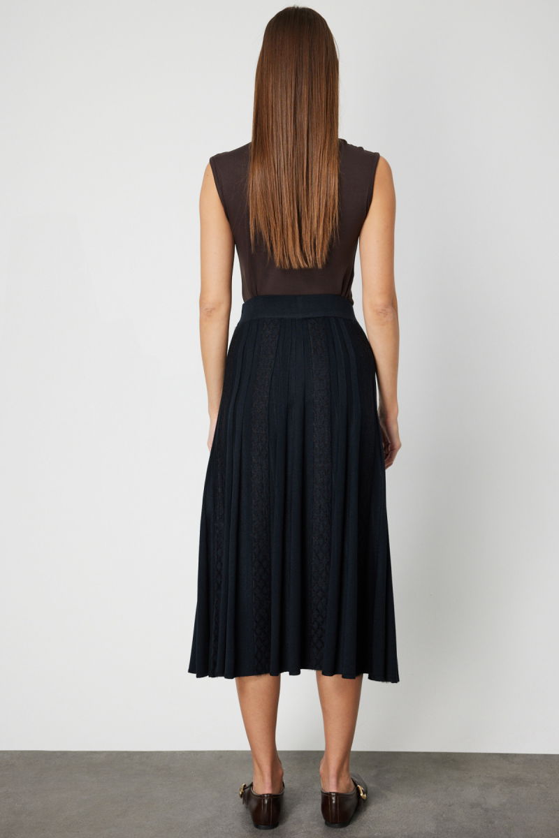 On Kadın Kadife Detaylı Pileli Maxi Boy Triko Etek 65201 Siyah - 4