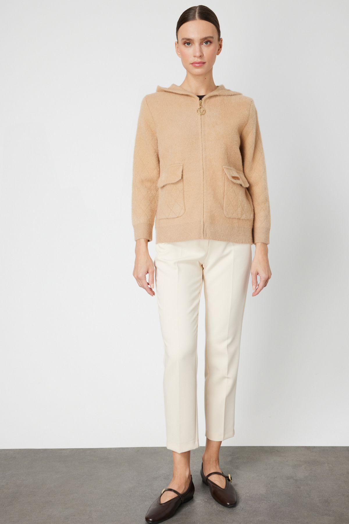 On Kadın Kapak Cepli Peluş Hırka 60936 Bej - 3