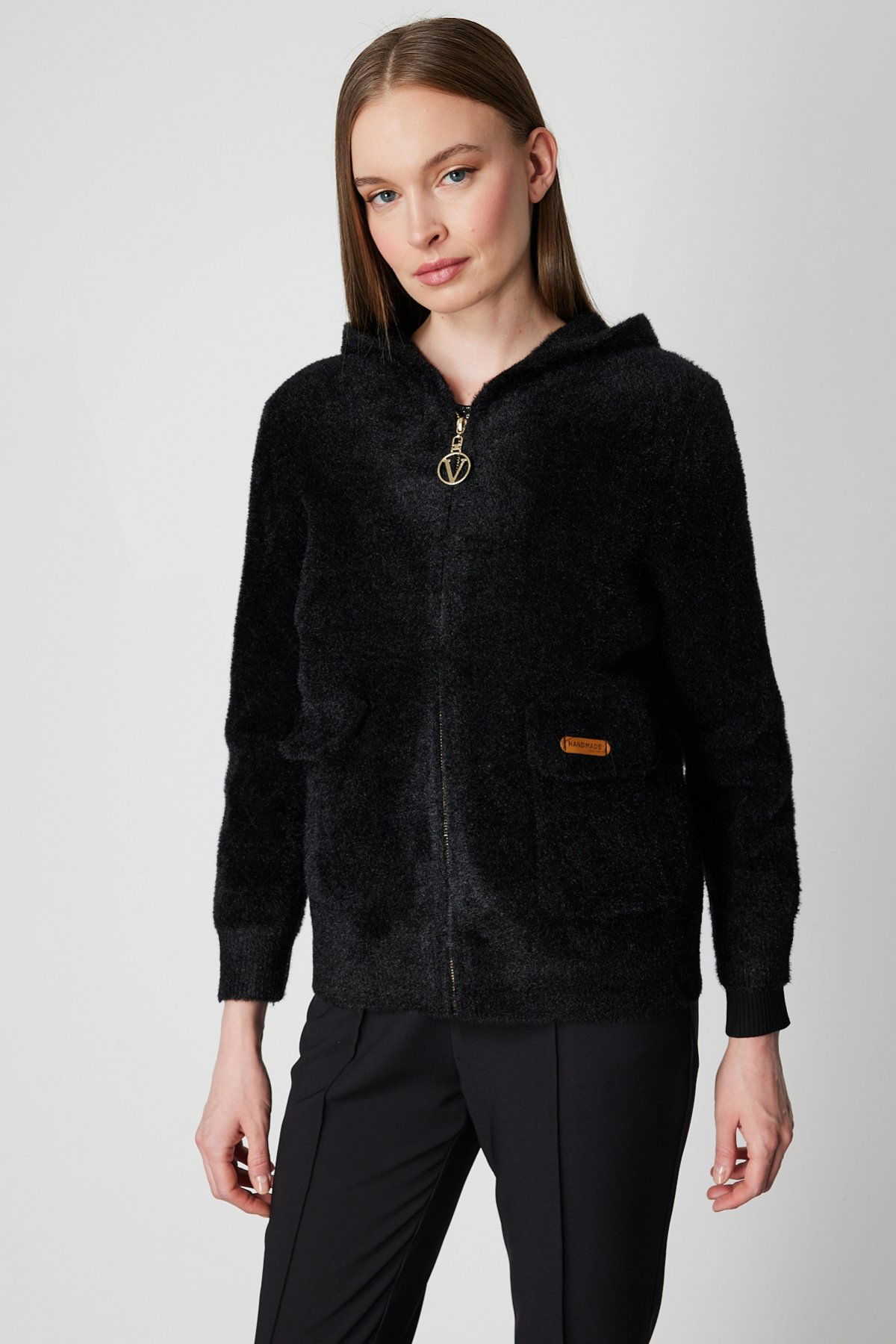 On Kadın Kapak Cepli Peluş Hırka 60936 Siyah - 1