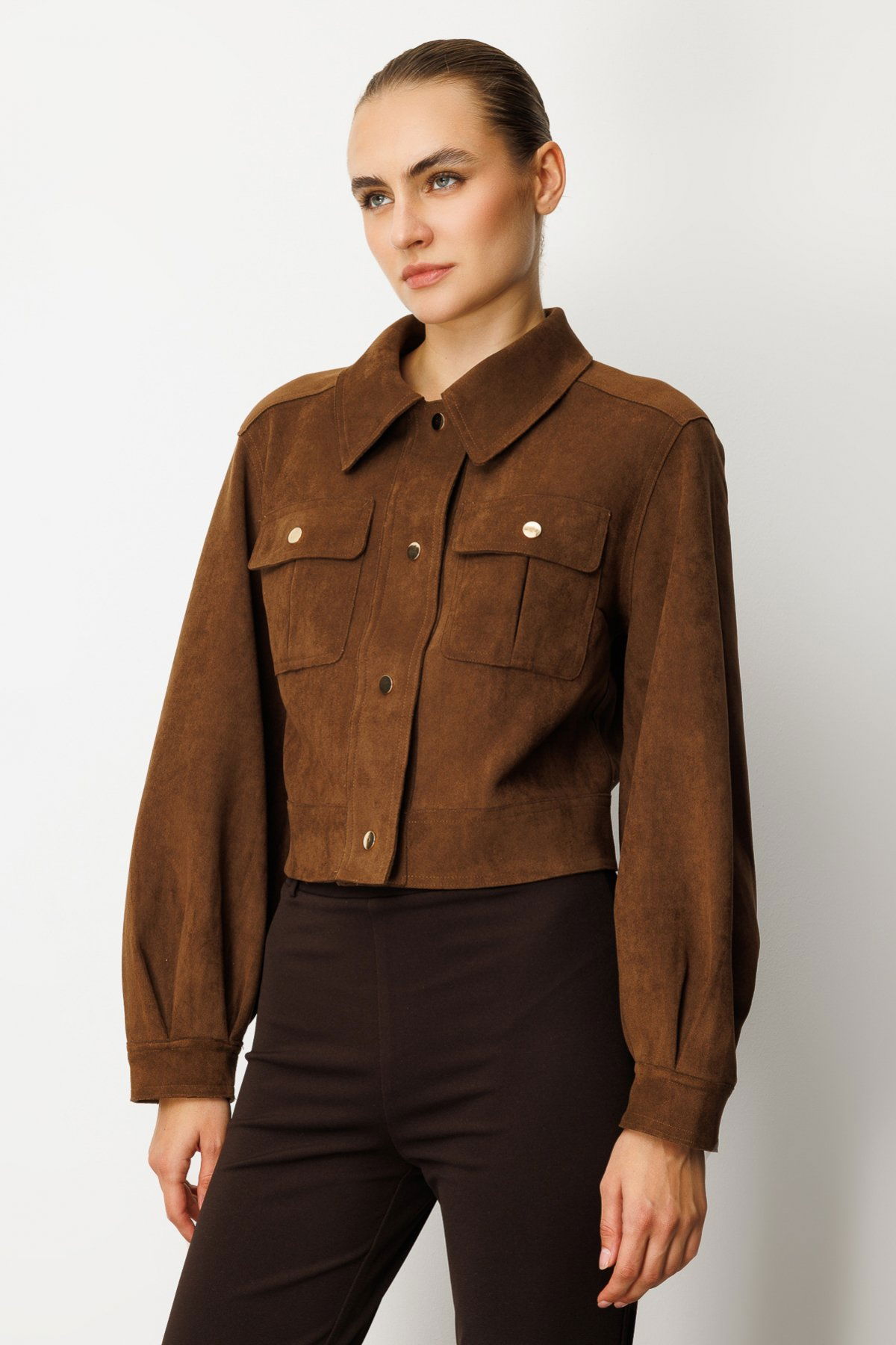 On Kadın Kapak Cepli Süet Crop Ceket 60503 Kahverengi - 3