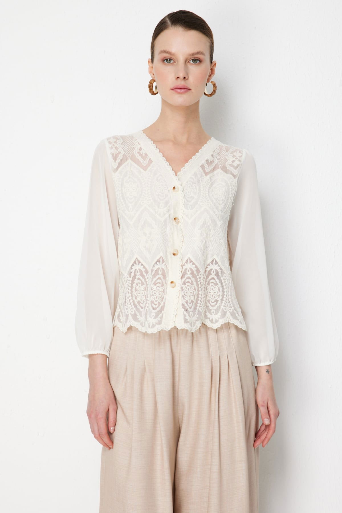 On Kadın Kolları Tül Dantelli Pamuklu Hırka 70931 Ekru - 1