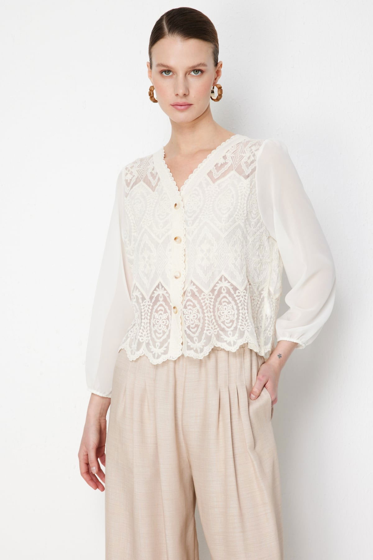 On Kadın Kolları Tül Dantelli Pamuklu Hırka 70931 Ekru - 2