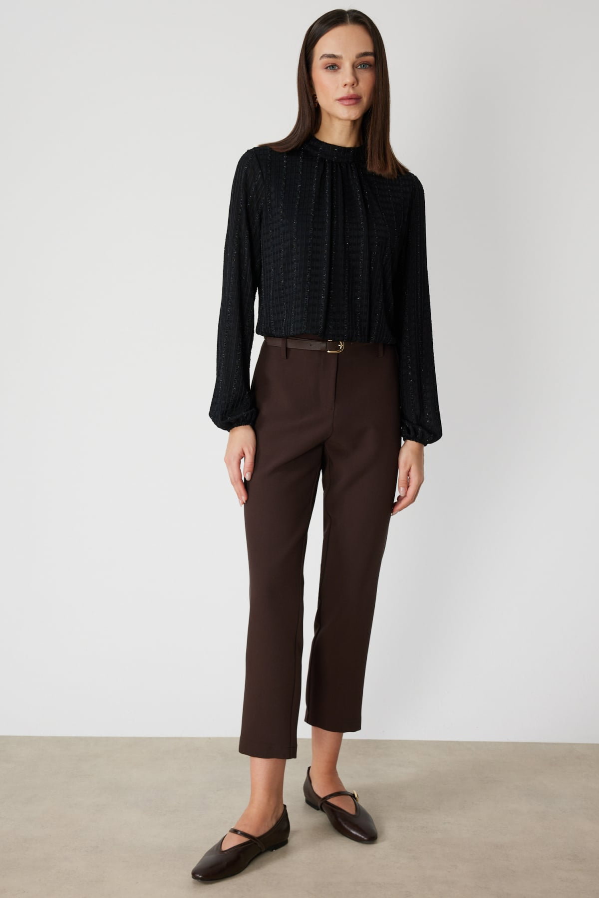 On Kadın Kumaşı Desenli Balon Kol Crop Bluz 72349 Siyah - 3