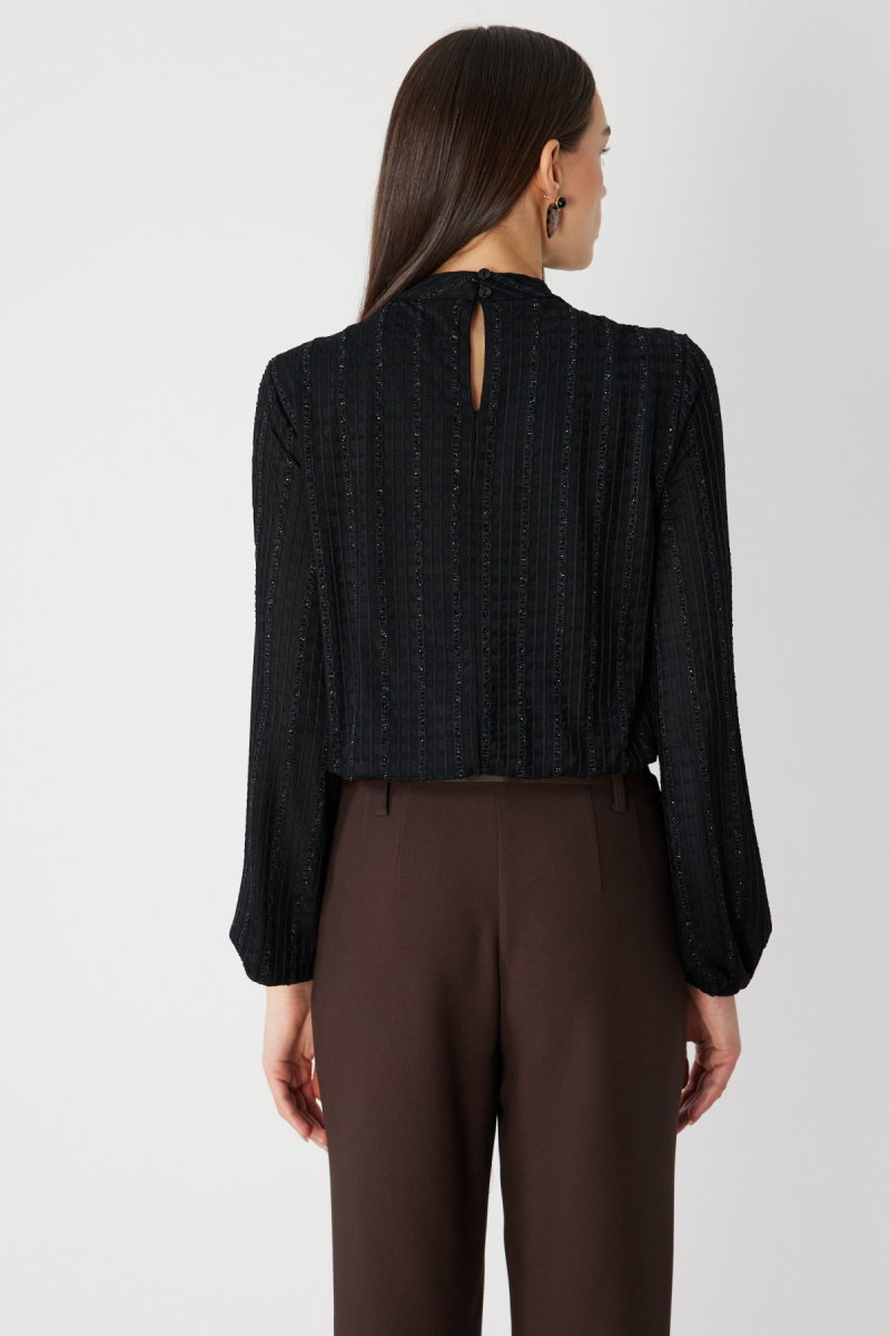 On Kadın Kumaşı Desenli Balon Kol Crop Bluz 72349 Siyah - 4