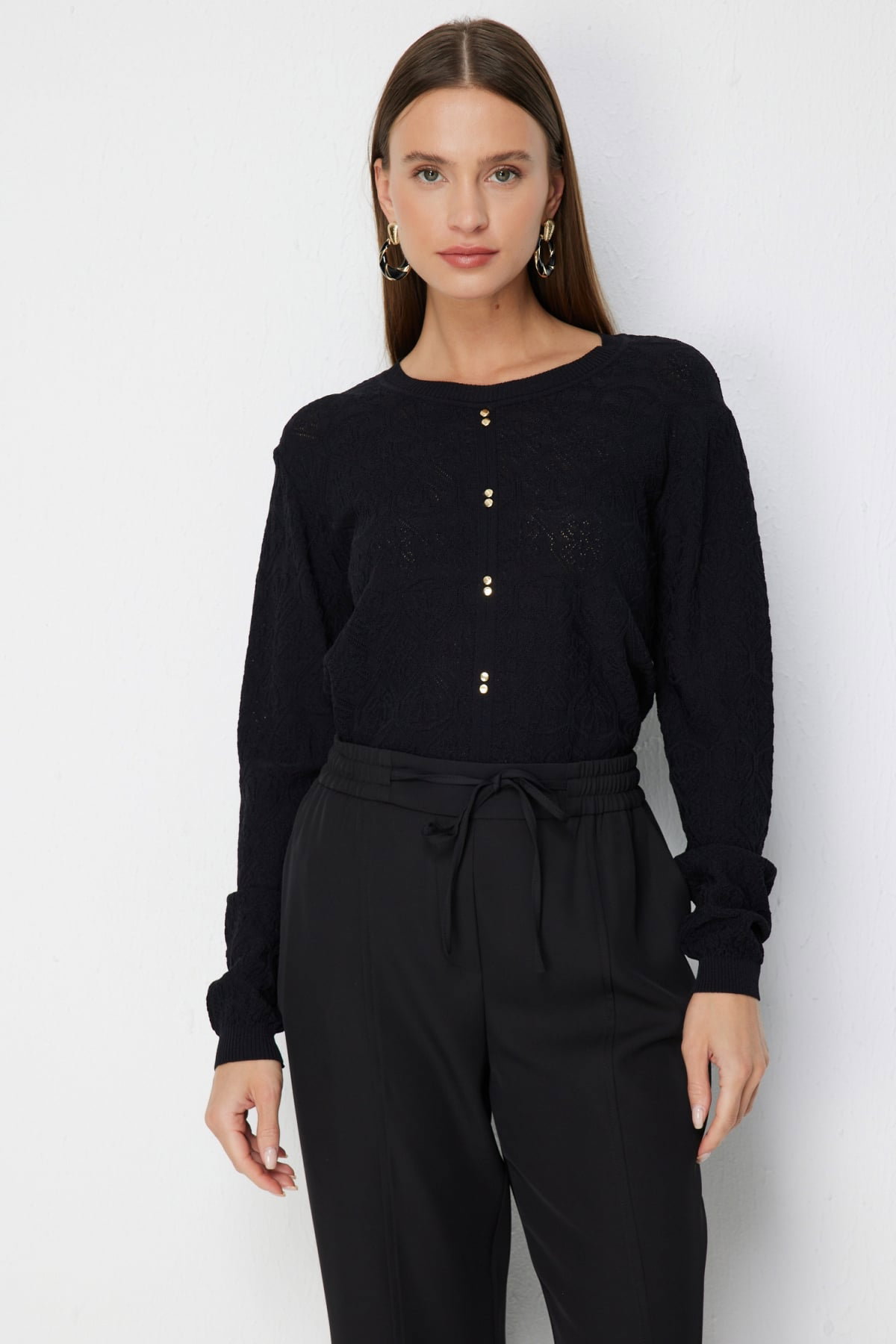 On Kadın Kumaşı Desenli Süs Düğmeli Bluz 73309 Siyah - 1