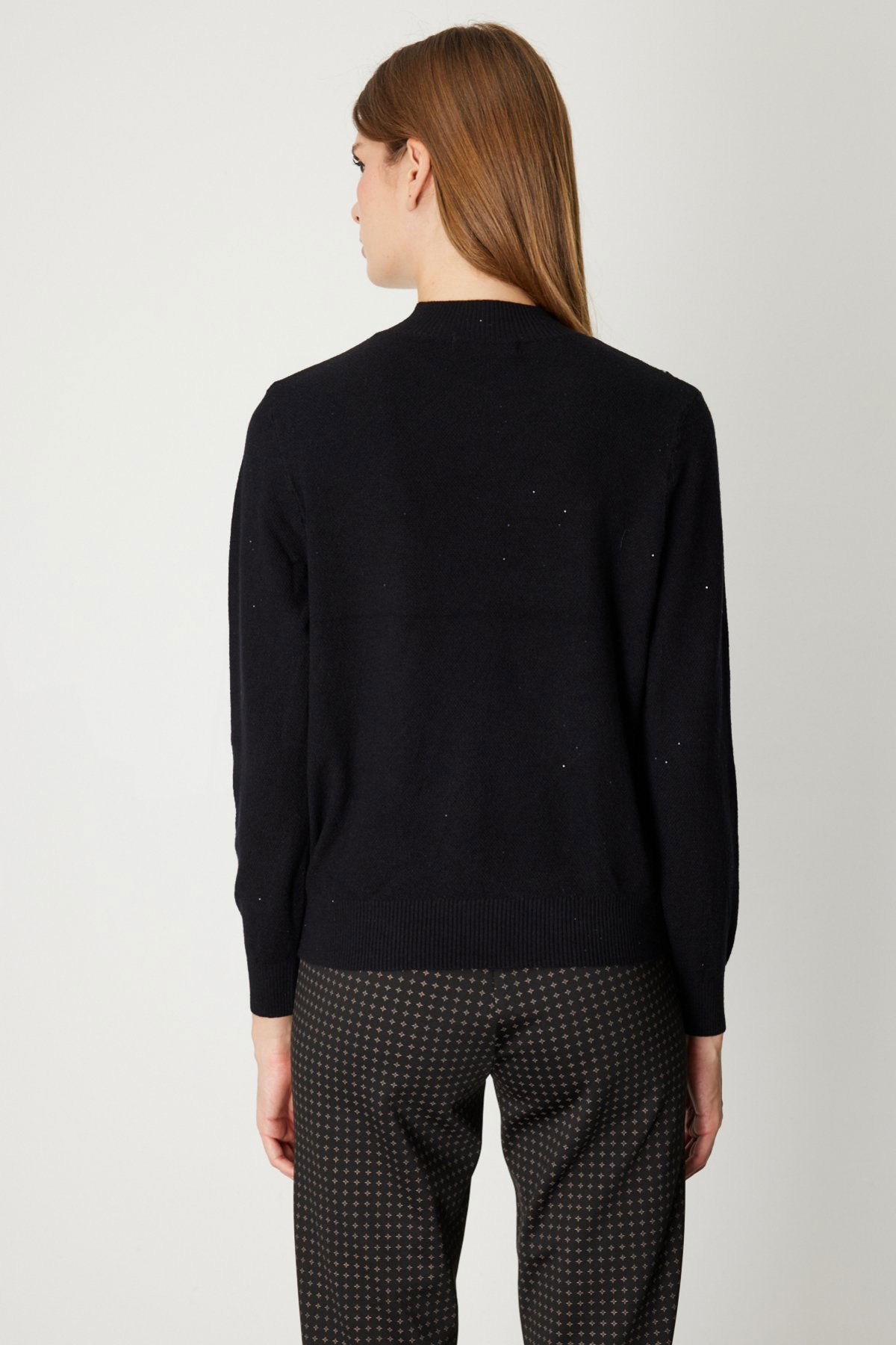 On Kadın Metal Aksesuarlı Pul Detaylı Triko Kazak 60345 Siyah - 4