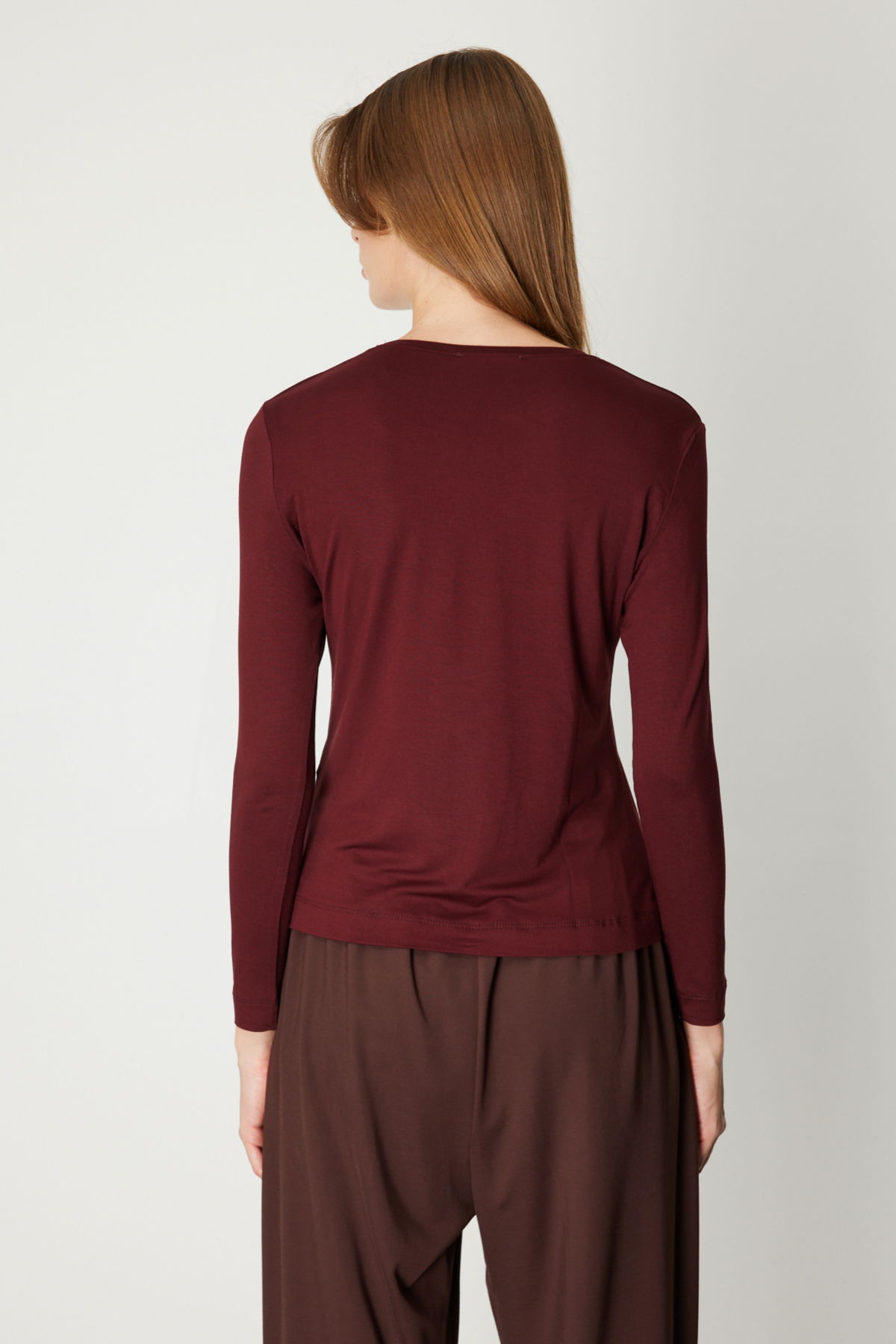 On Kadın Metal Aksesuarlı Sıfır Yaka Basic Bluz 61303 Bordo - 3