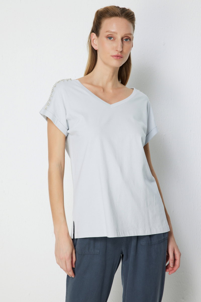 On Kadın Omuzları Taşlı V Yaka Pamuklu T-Shirt 71415 Gri - 2