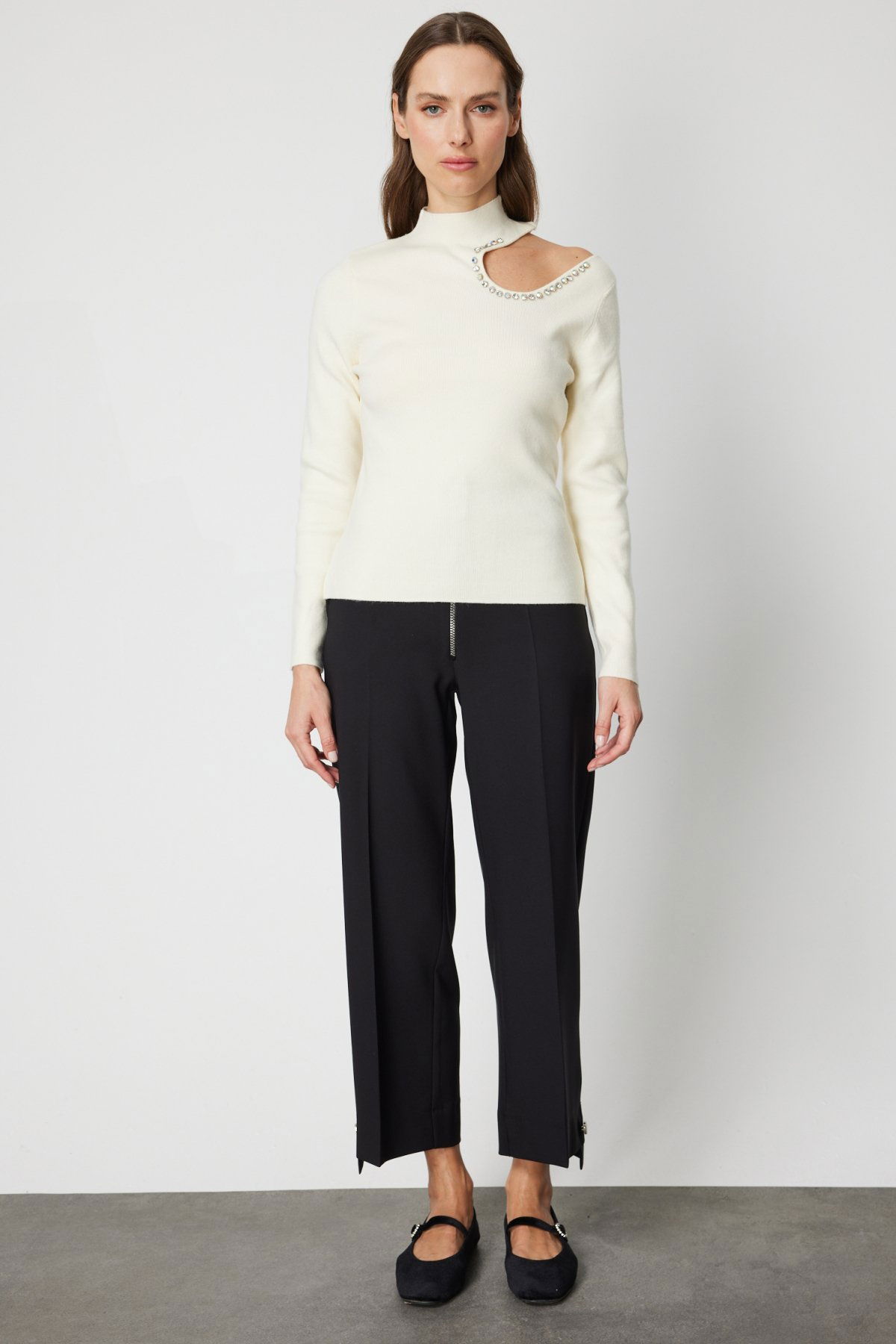 On Kadın Omzu Açık Taş Detaylı Triko Kazak 60309 Ekru - 3