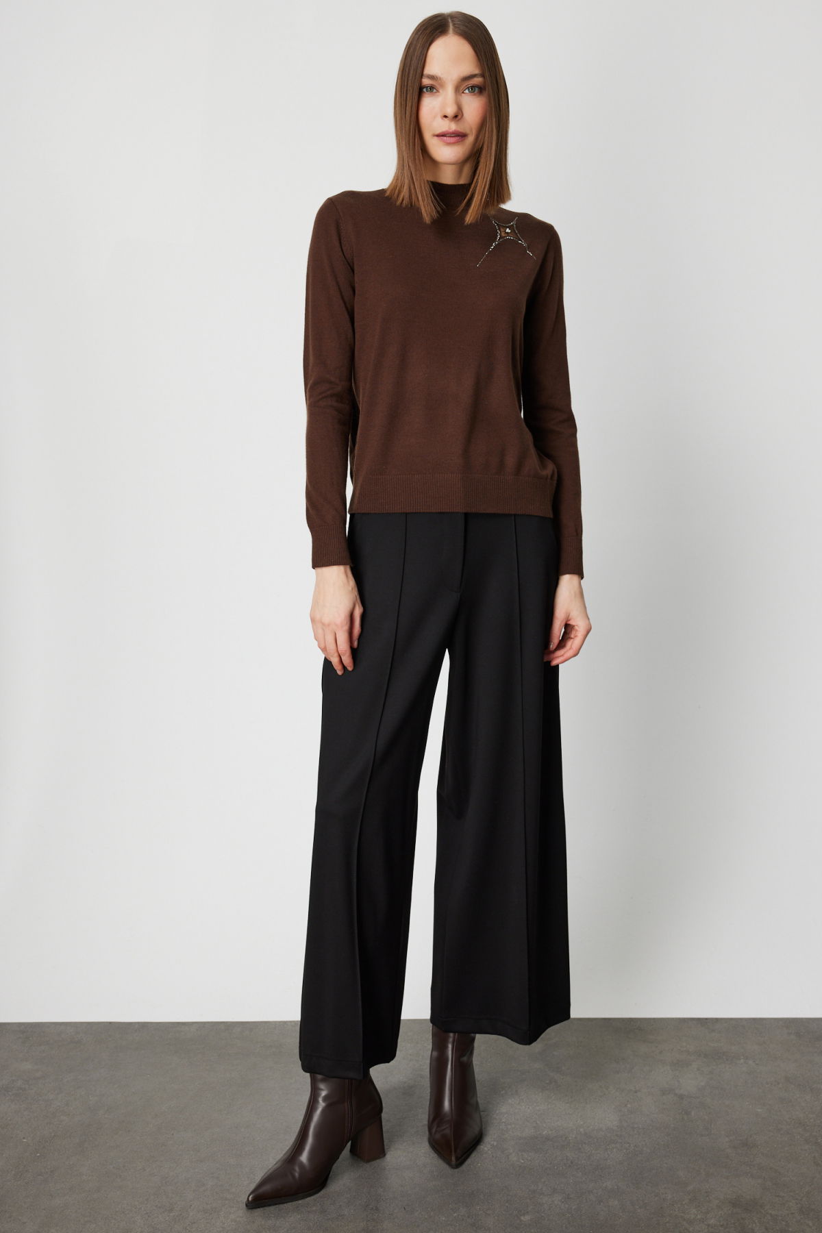 On Kadın Omzu Taş Detaylı Triko Kazak 60453 Kahverengi - 3