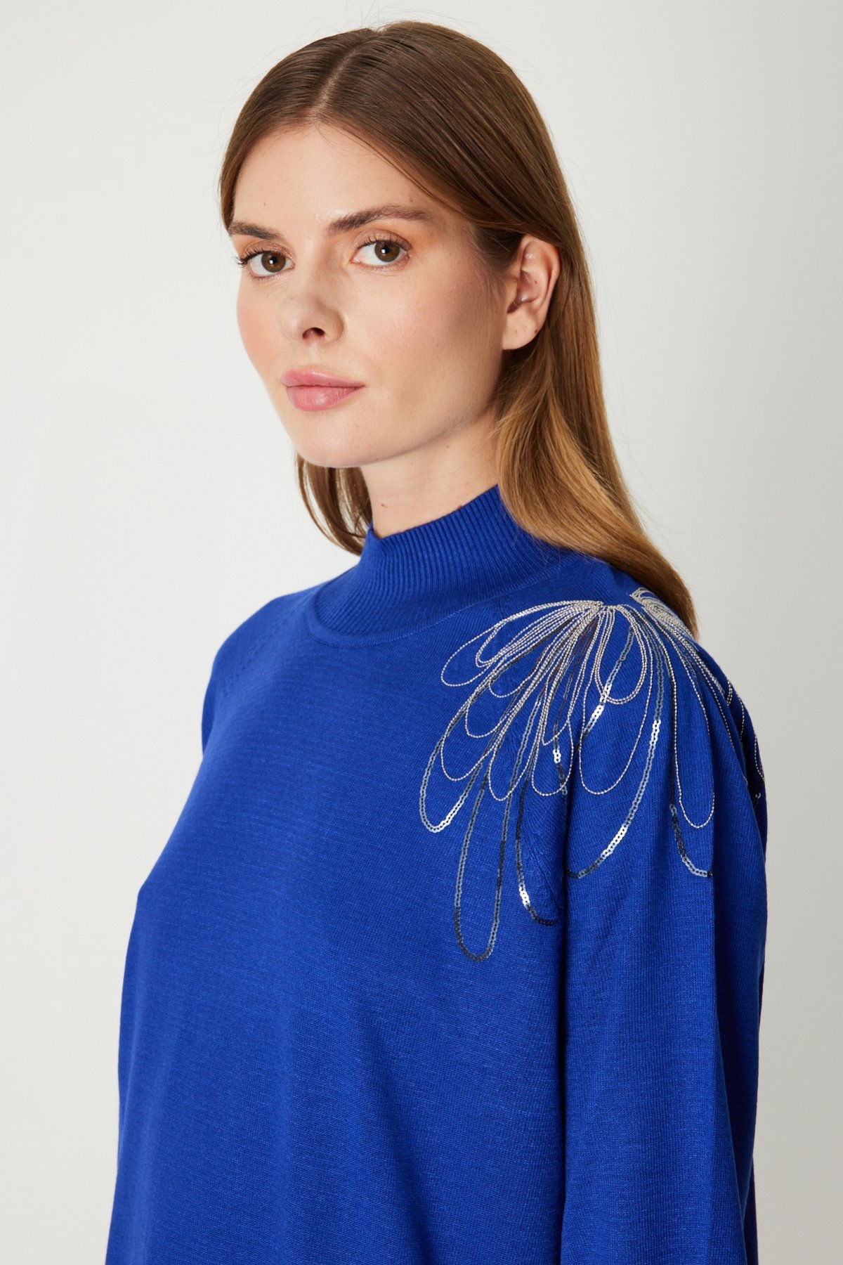 On Kadın Omzu Zincir İşlemeli Triko Kazak 65381 Saks - 2