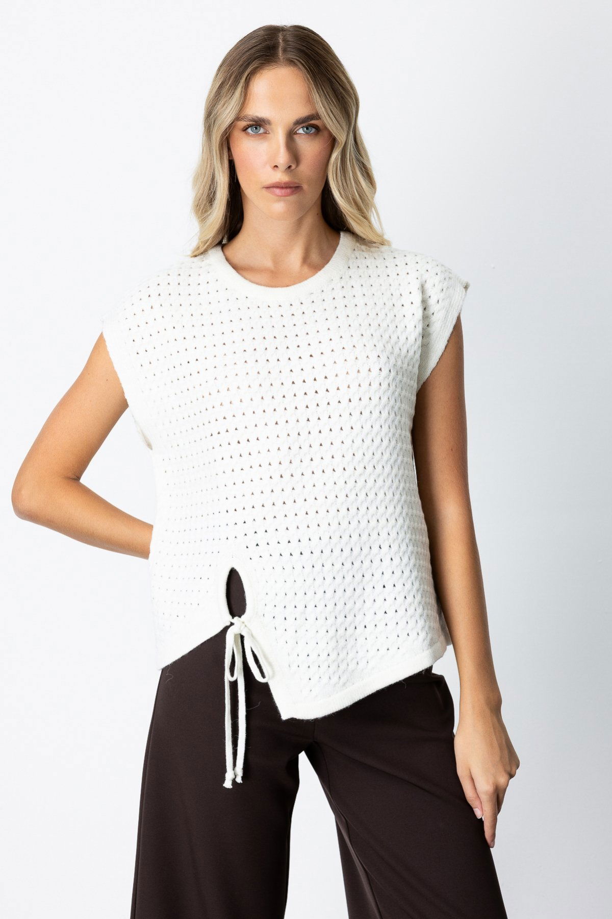 On Kadın Önü Bağlamalı Süveter 65337 Ekru - 1