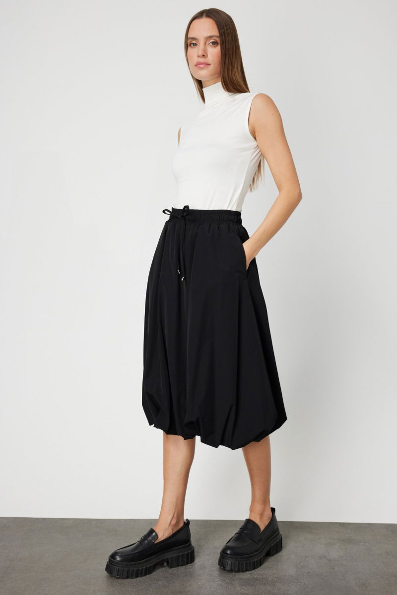 On Kadın Paraşüt Kumaş Midi Balon Etek 64211 Siyah - 2