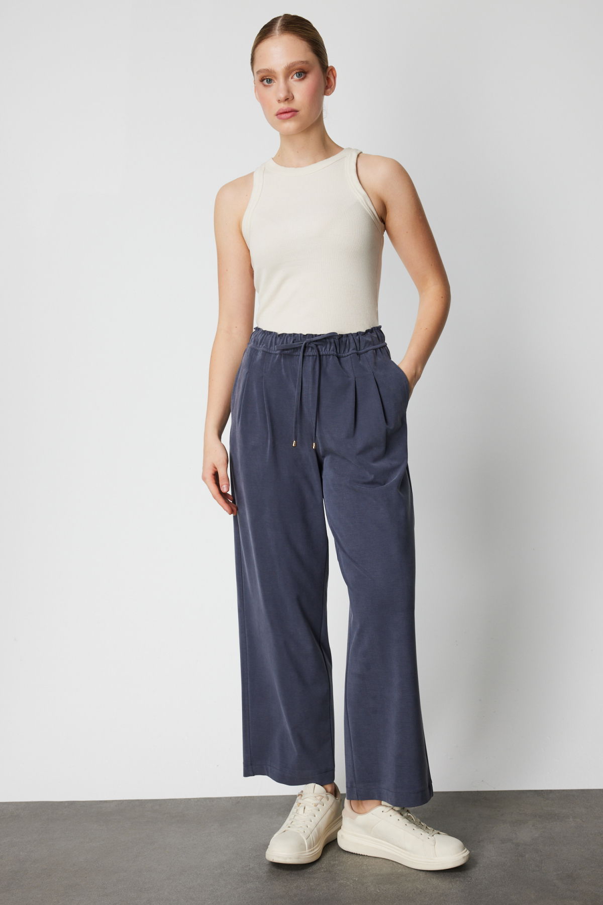 On Kadın Pile Detaylı Bol Paça Eşofman Altı 64176 Lacivert - 1