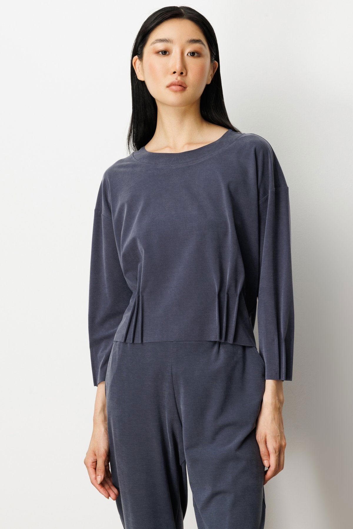 On Kadın Pile Detaylı Sıfır Yaka Bluz 64408 Lacivert - 1