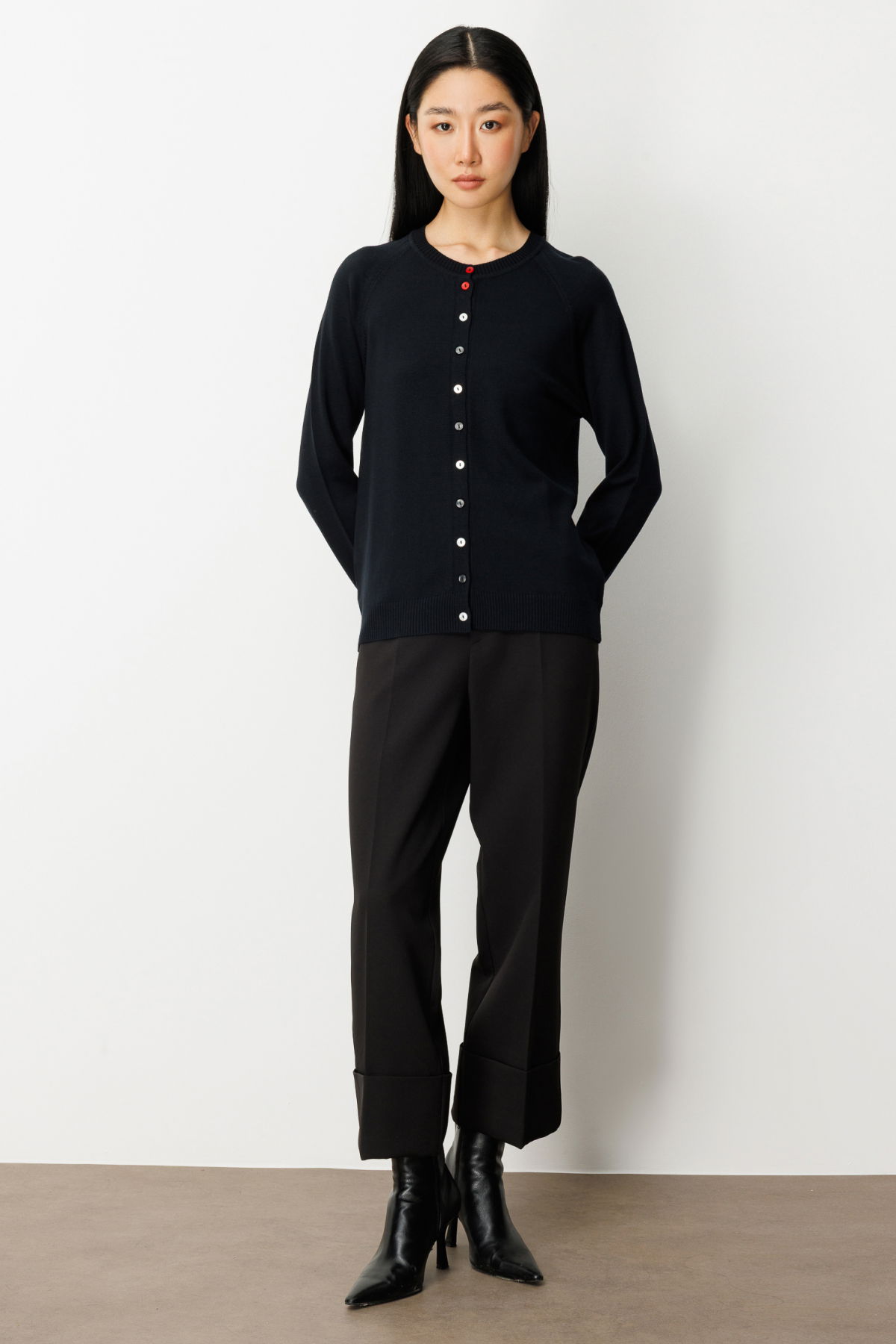 On Kadın Renkli Düğmeli Sıfır Yaka Triko Hırka 65921 Siyah - 3