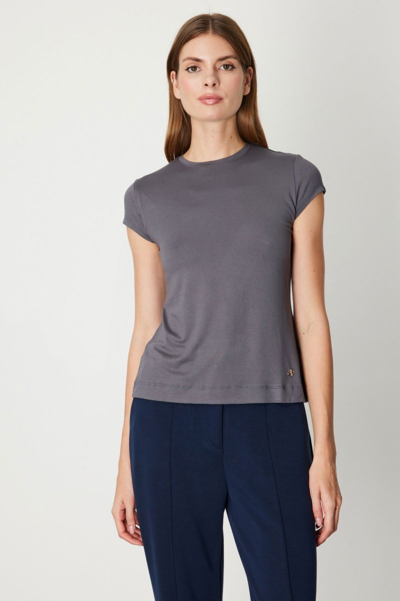 On Kadın Sıfır Yaka Ay Kol Basic Bluz 61302 Antrasit - On