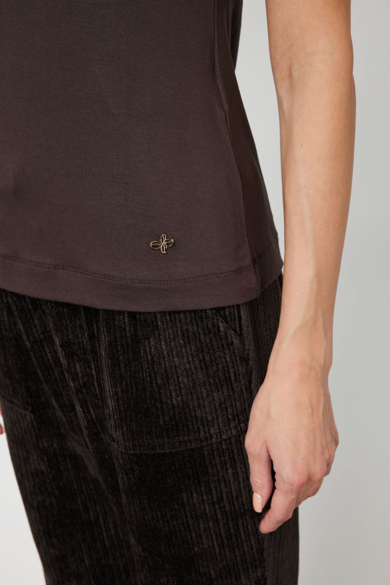 On Kadın Sıfır Yaka Ay Kol Basic Bluz 61302 Kahverengi - 3