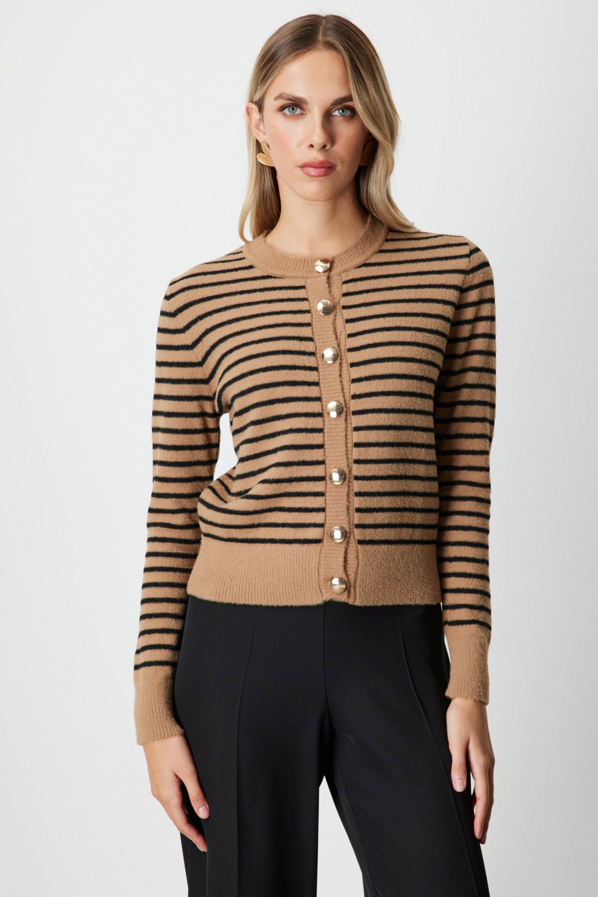 On Kadın Sıfır Yaka Çizgili Hırka 63901 Camel - 1