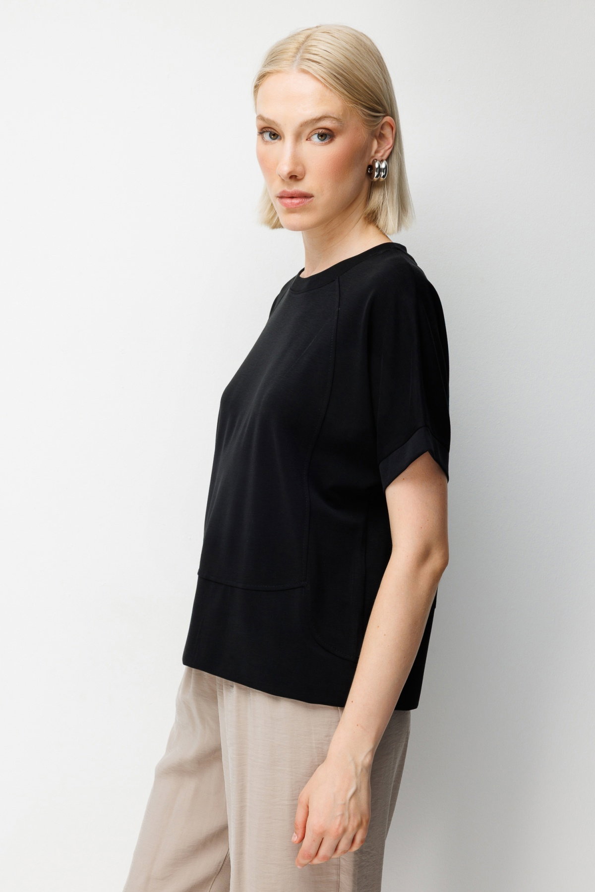 On Kadın Sıfır Yaka Dikiş Detaylı T-Shirt 76429 Siyah - 2