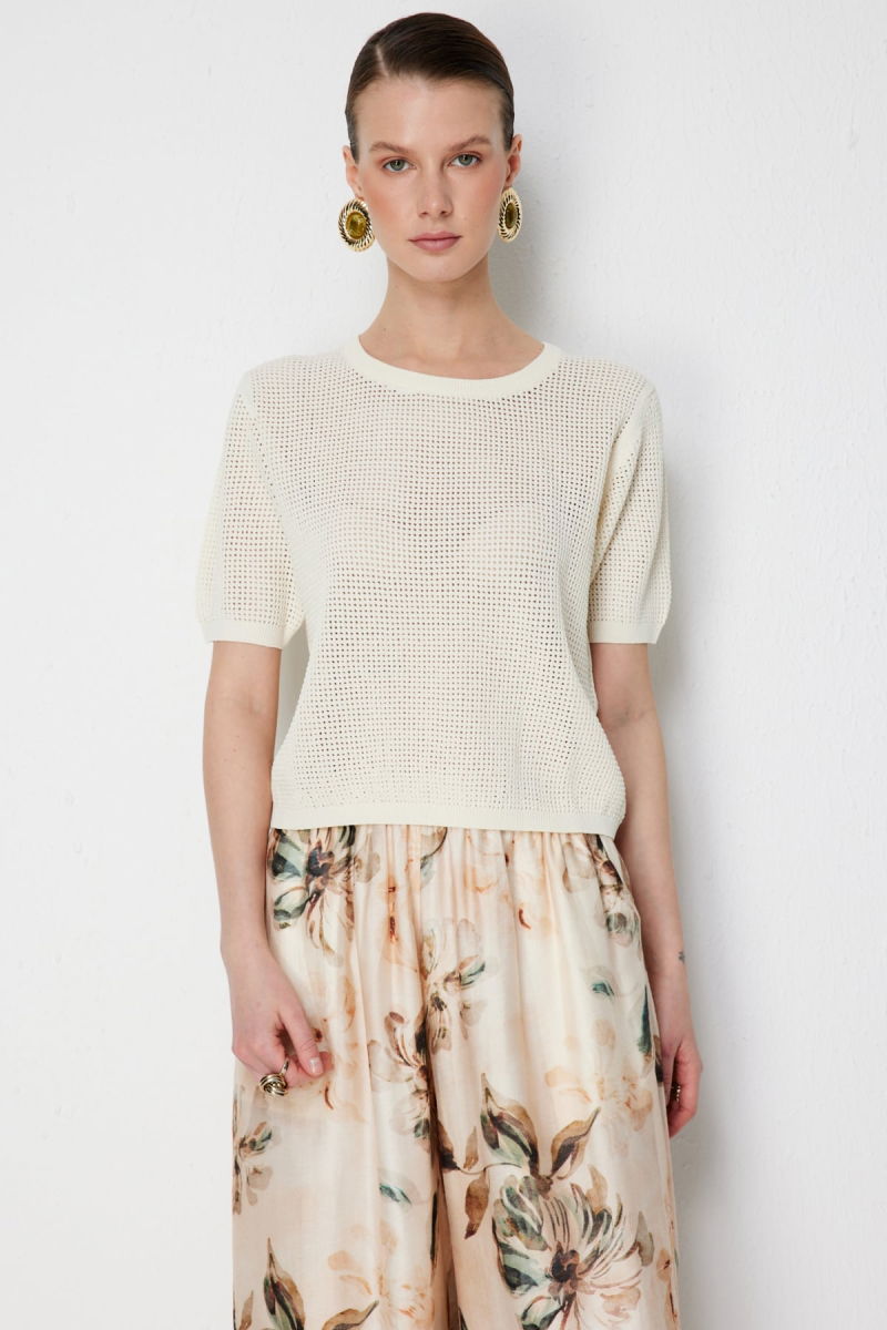 On Kadın Sıfır Yaka Fileli Bluz 79307 Ekru - On