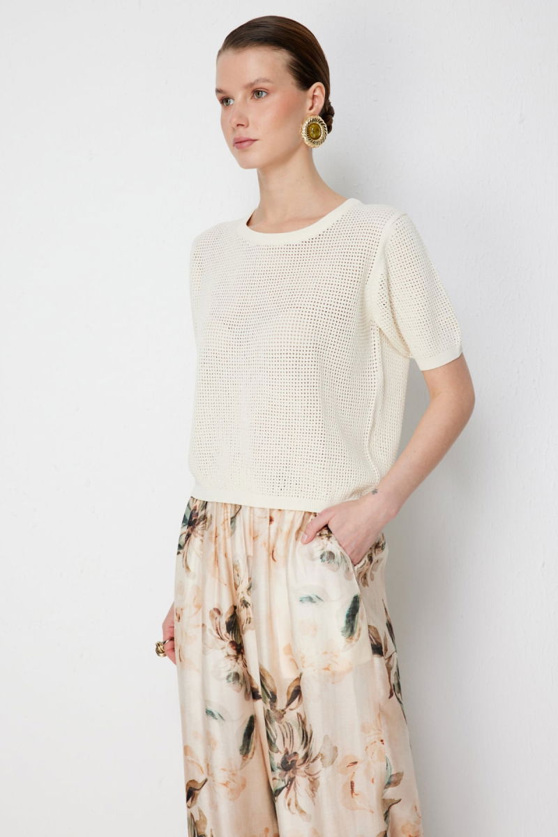 On Kadın Sıfır Yaka Fileli Bluz 79307 Ekru - 3