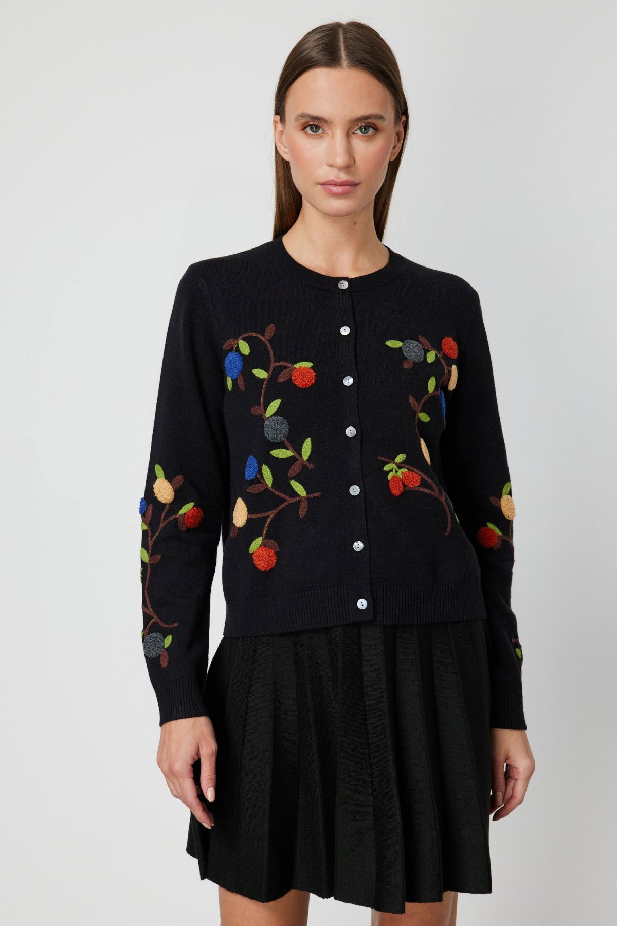 On Kadın Sıfır Yaka İşlemeli Triko Hırka 60940 Siyah - 1