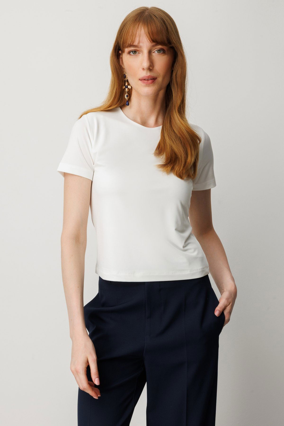 On Kadın Sıfır Yaka Kısa Kol Basic Bluz 61334 Ekru - 1