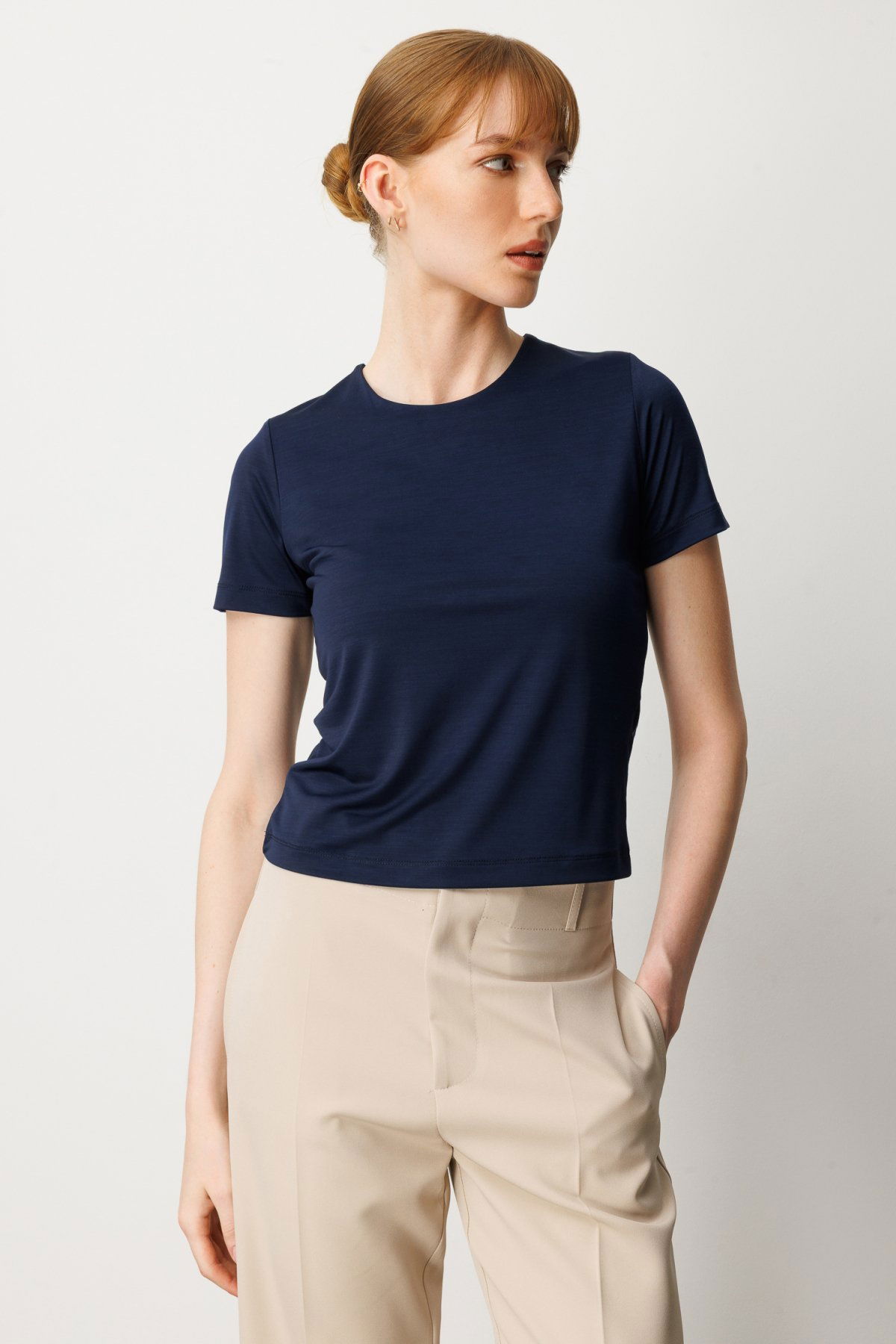 On Kadın Sıfır Yaka Kısa Kol Basic Bluz 61334 Lacivert - 1