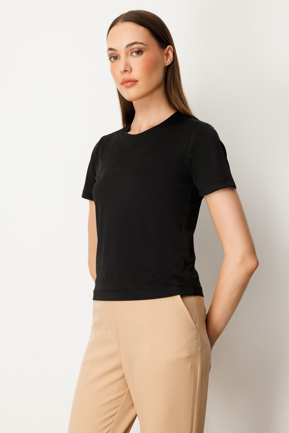 On Kadın Sıfır Yaka Kısa Kol Basic Bluz 61334 Siyah - 2