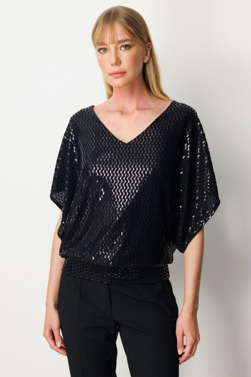 On Kadın Sırt Dekolteli Pullu Bluz 61378 Siyah - On