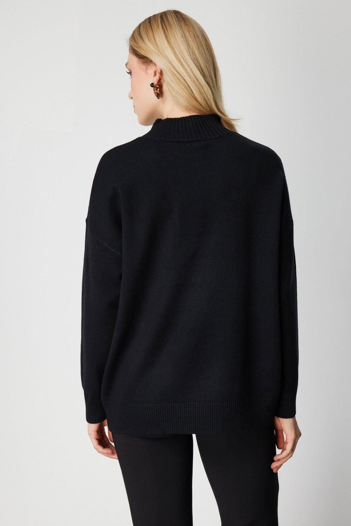 On Kadın Süs Düğmeli Dik Yaka Triko Kazak 60419 Siyah - 4