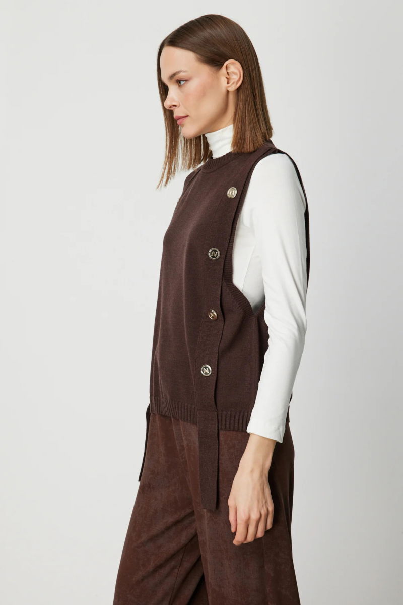 On Kadın Süs Düğmeli Sıfır Yaka Süveter 69310 Kahverengi - 2