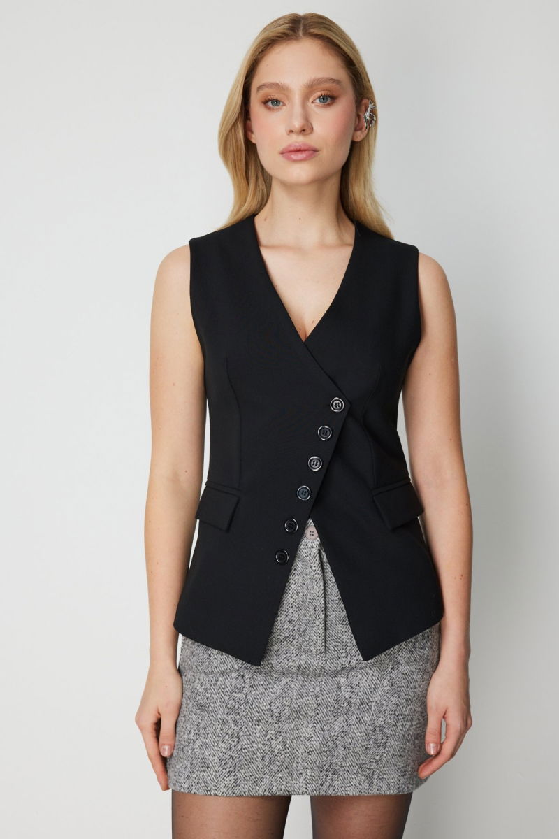 On Kadın Süs Kapak Cepli Asimetrik Kesim Yelek 64901 Siyah - On