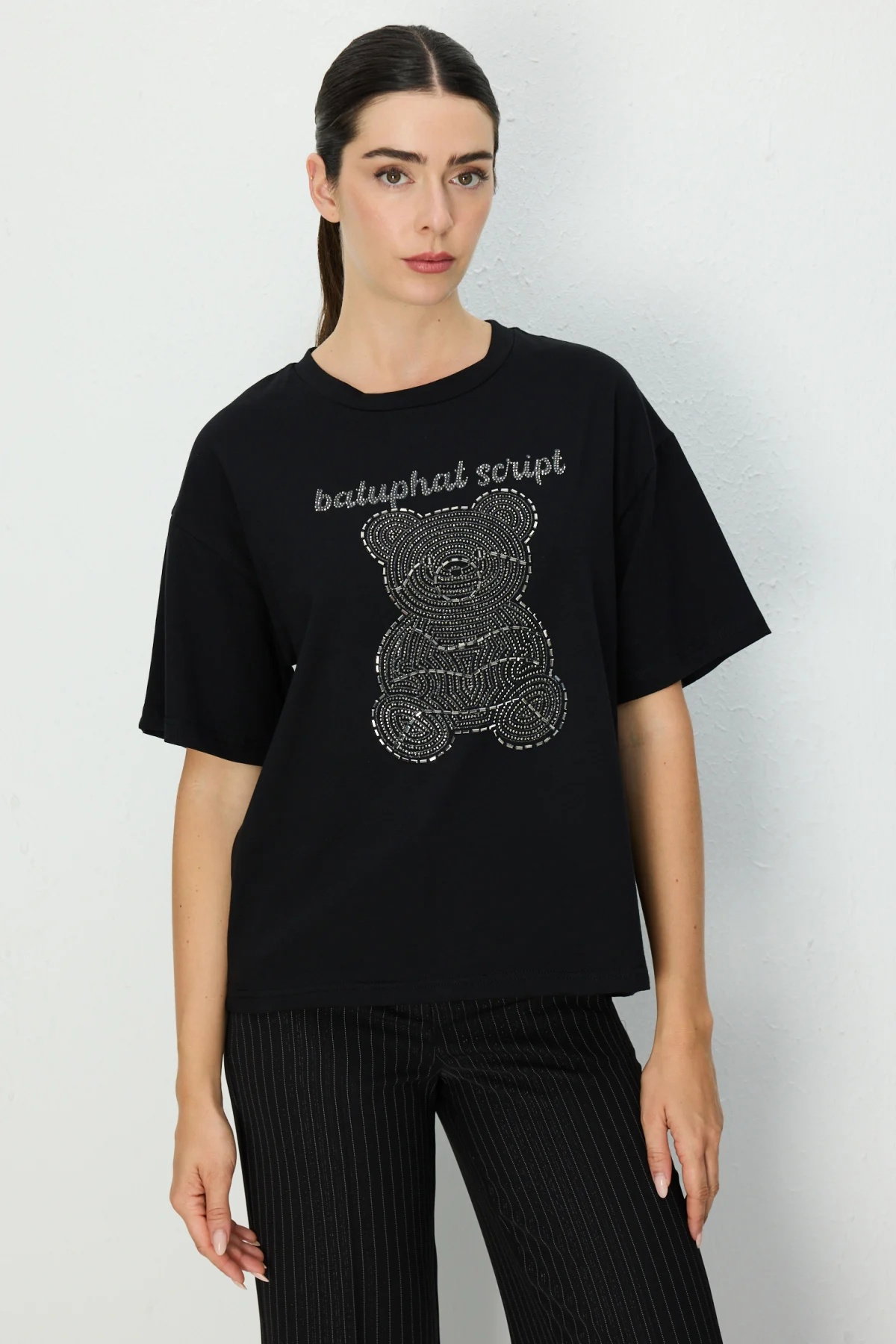 On Kadın Taşlı Ayıcık Baskılı T-Shirt 70341 Siyah - 1