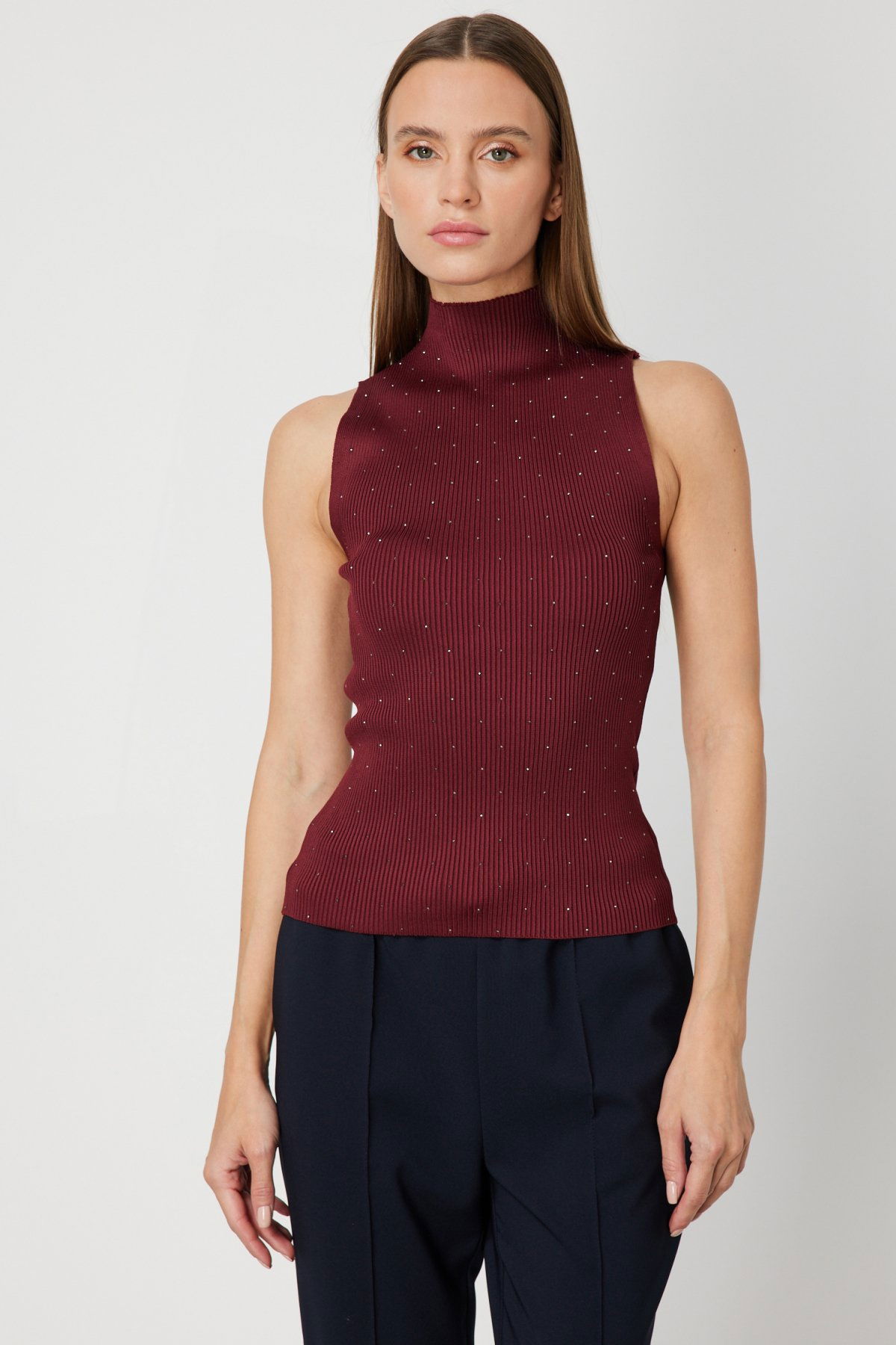 On Kadın Taşlı Kolsuz Triko Bluz 66375 Bordo - 1