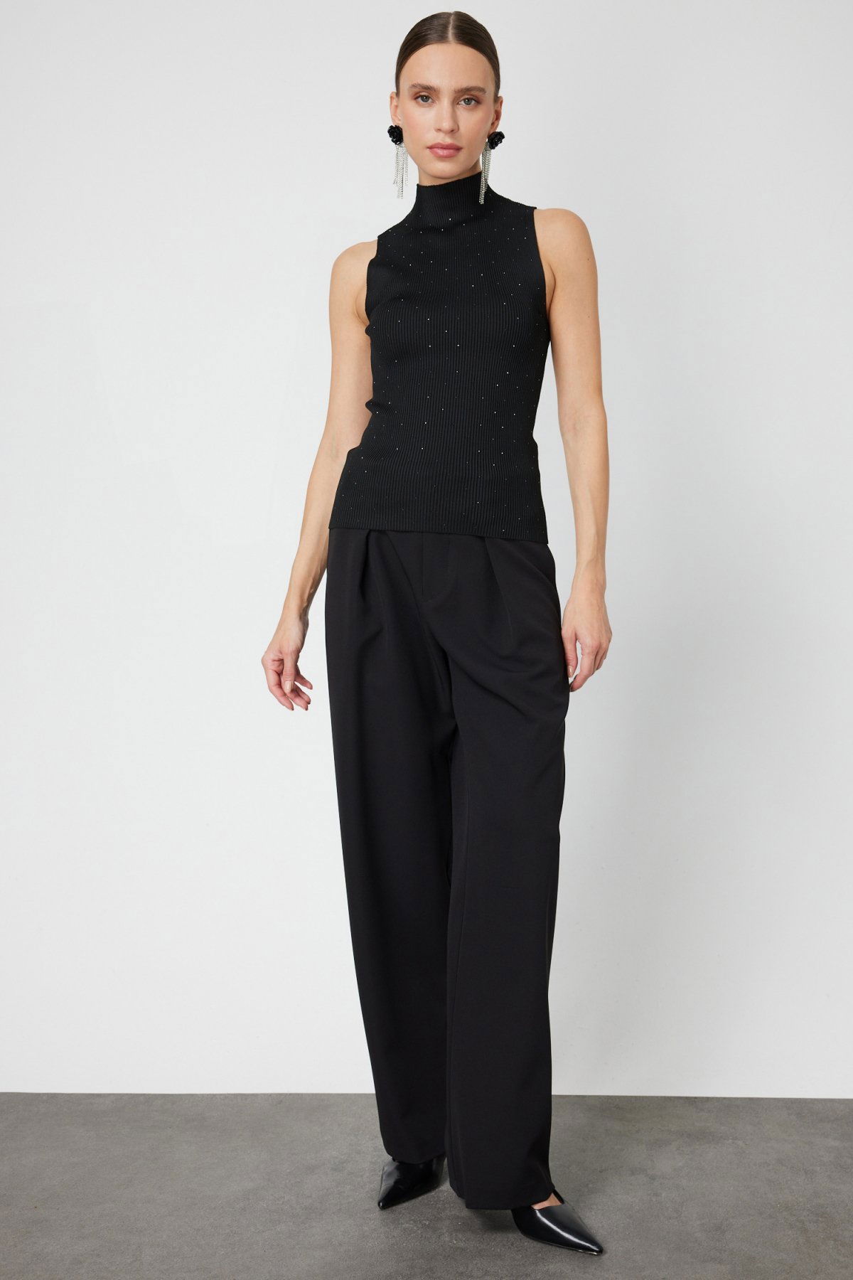 On Kadın Taşlı Kolsuz Triko Bluz 66375 Siyah - 3